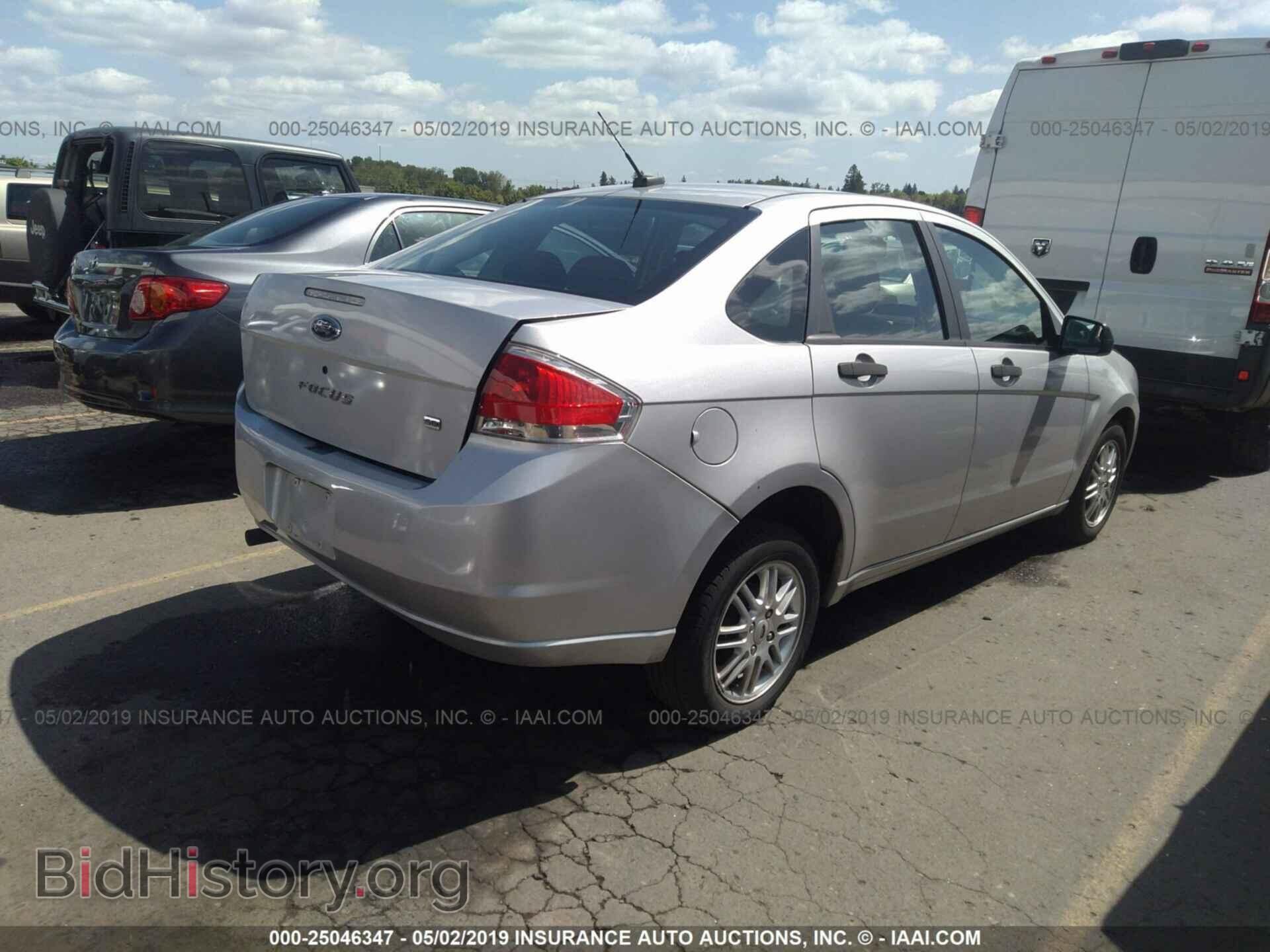 2009 FORD FOCUS - VIN: 1FAHP35N19W129210 - Фото 4