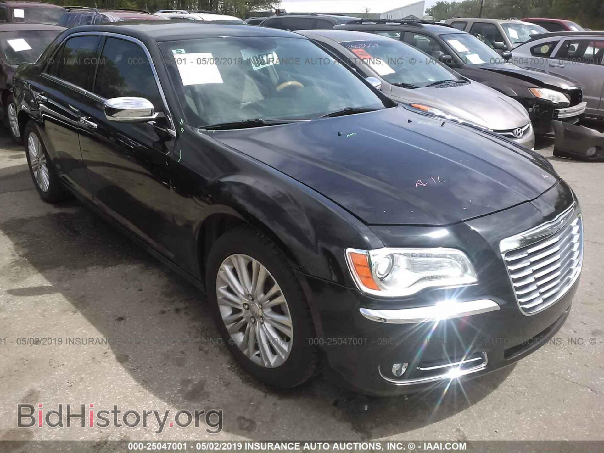 Фотография 2C3CCAKG5EH201064 - CHRYSLER 300C 2014
