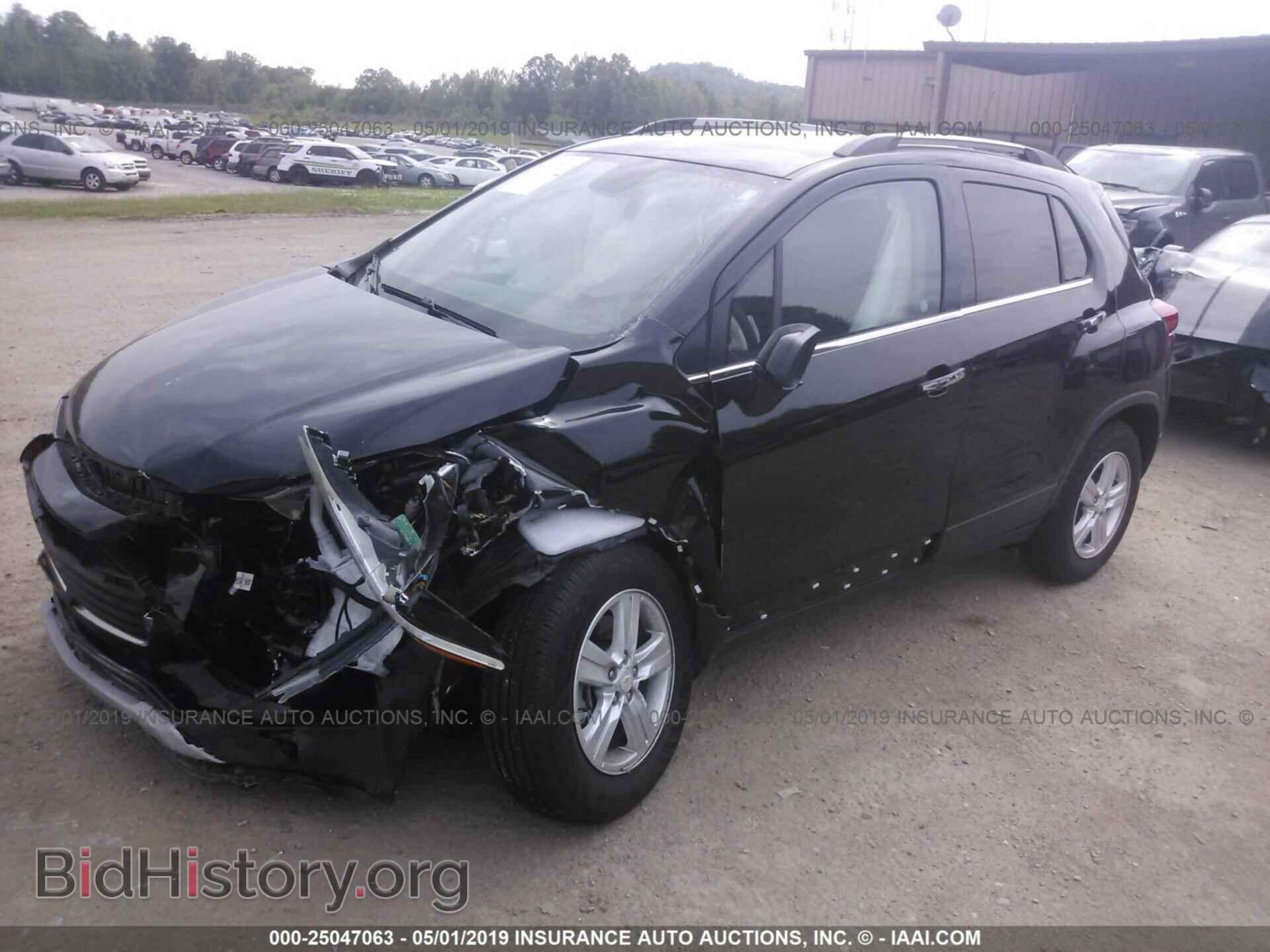2019 CHEVROLET TRAX - VIN: 3GNCJLSB5KL208818 - Photo 2