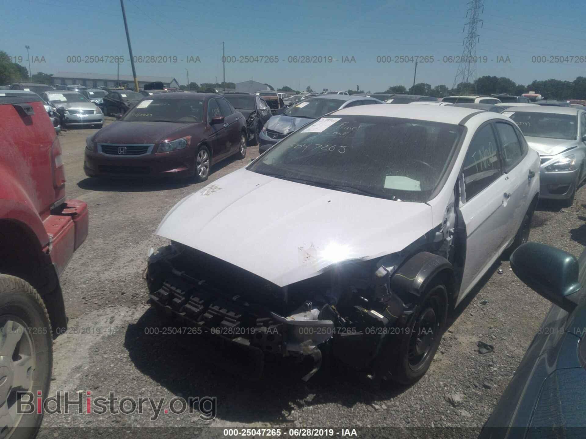 2017 FORD FOCUS - VIN: 1FADP3E2XHL295066 - Photo 2