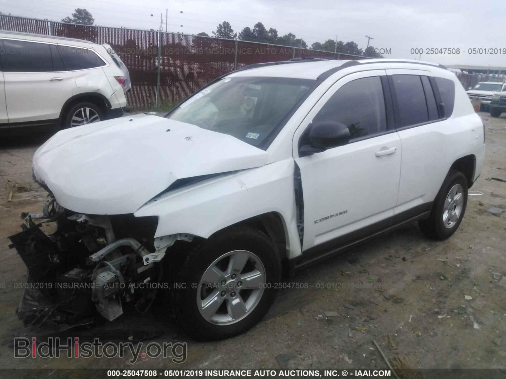2015 JEEP COMPASS - VIN: 1C4NJCBAXFD129844 - Photo 2
