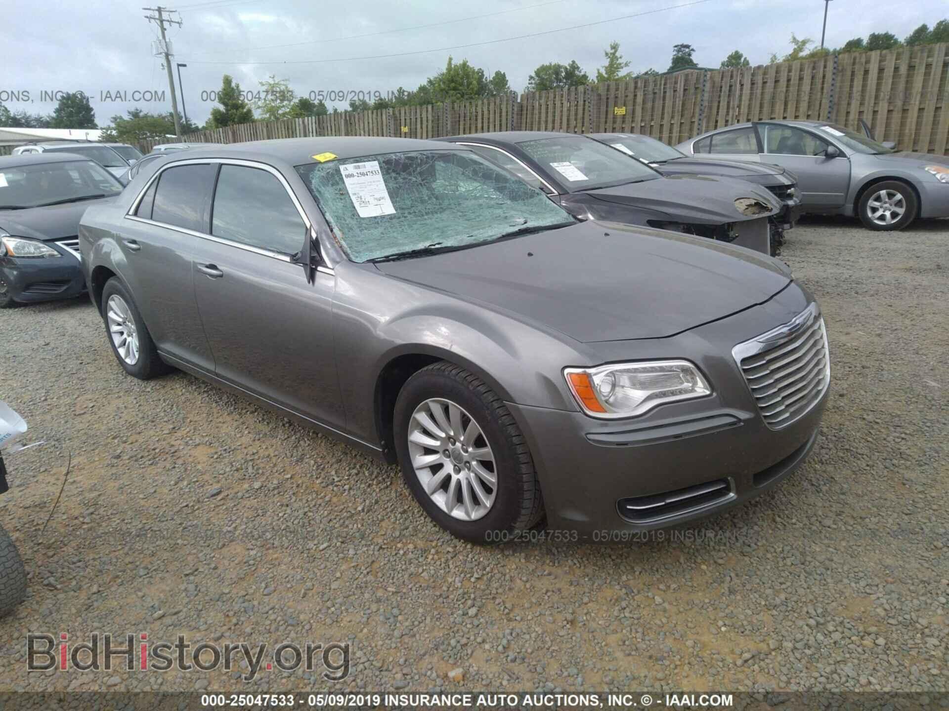 Фотография 2C3CCAAG4CH289412 - CHRYSLER 300 2012