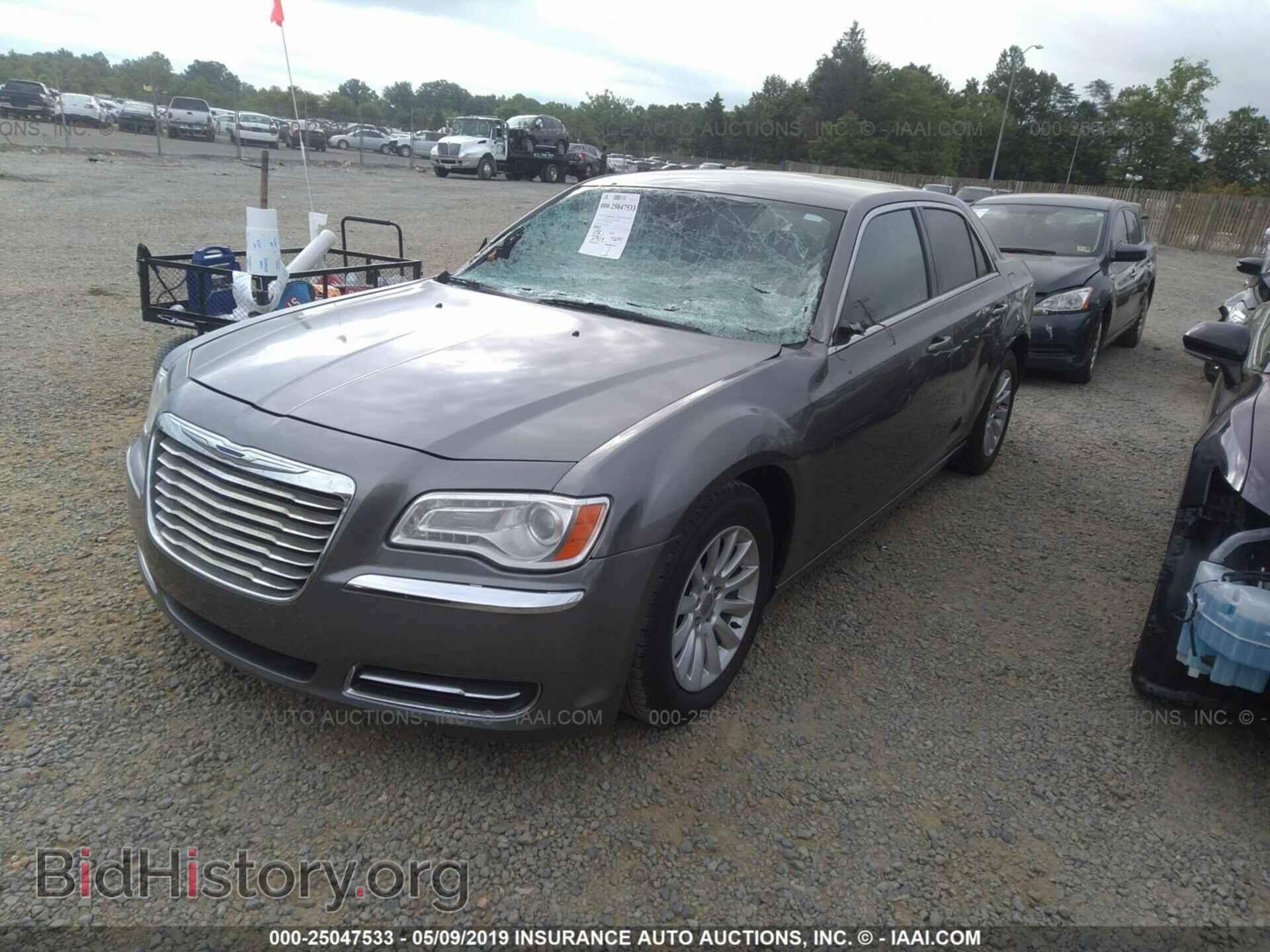 2012 CHRYSLER 300 - VIN: 2C3CCAAG4CH289412 - Фото 2