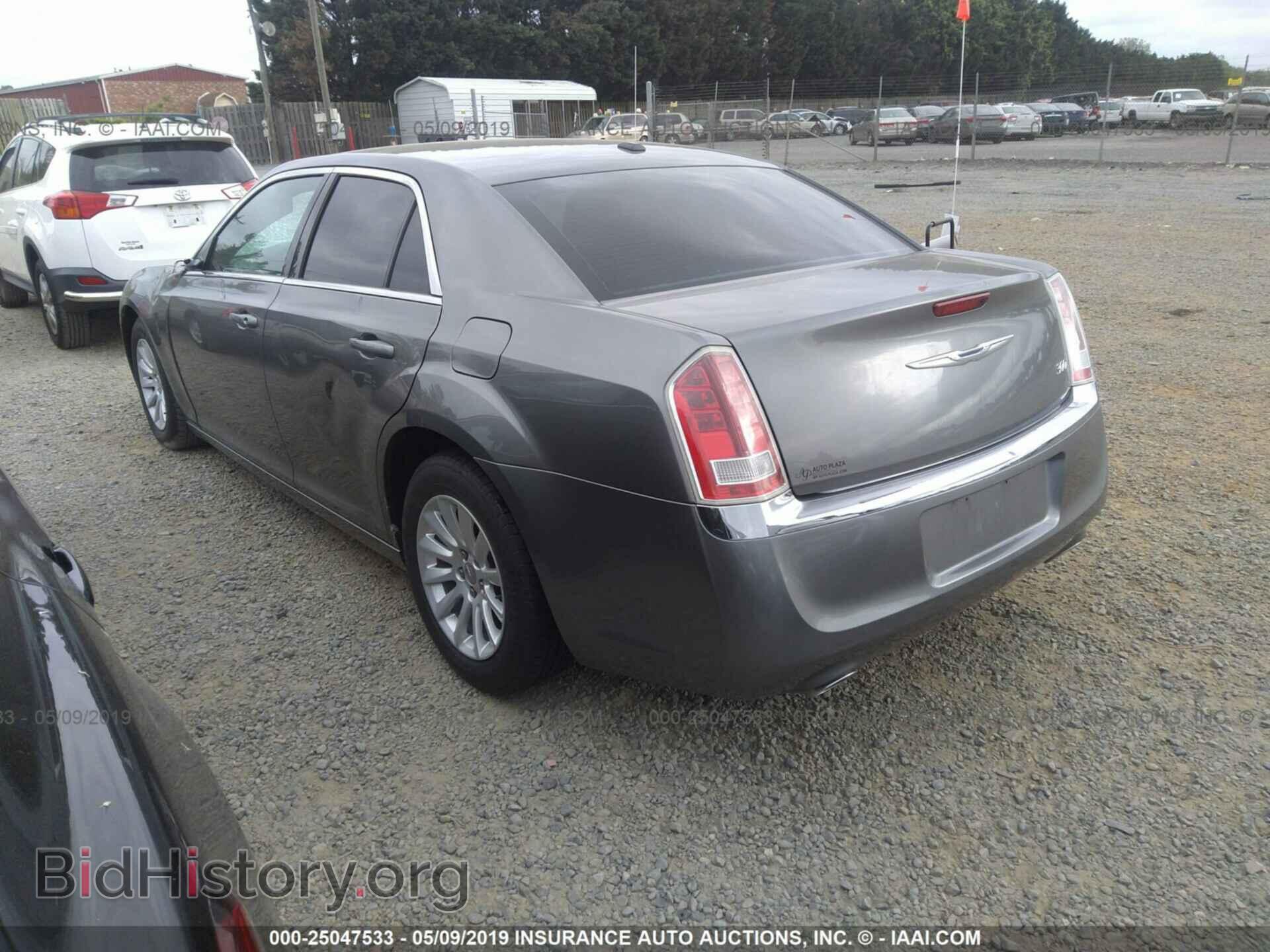 2012 CHRYSLER 300 - VIN: 2C3CCAAG4CH289412 - Фото 3