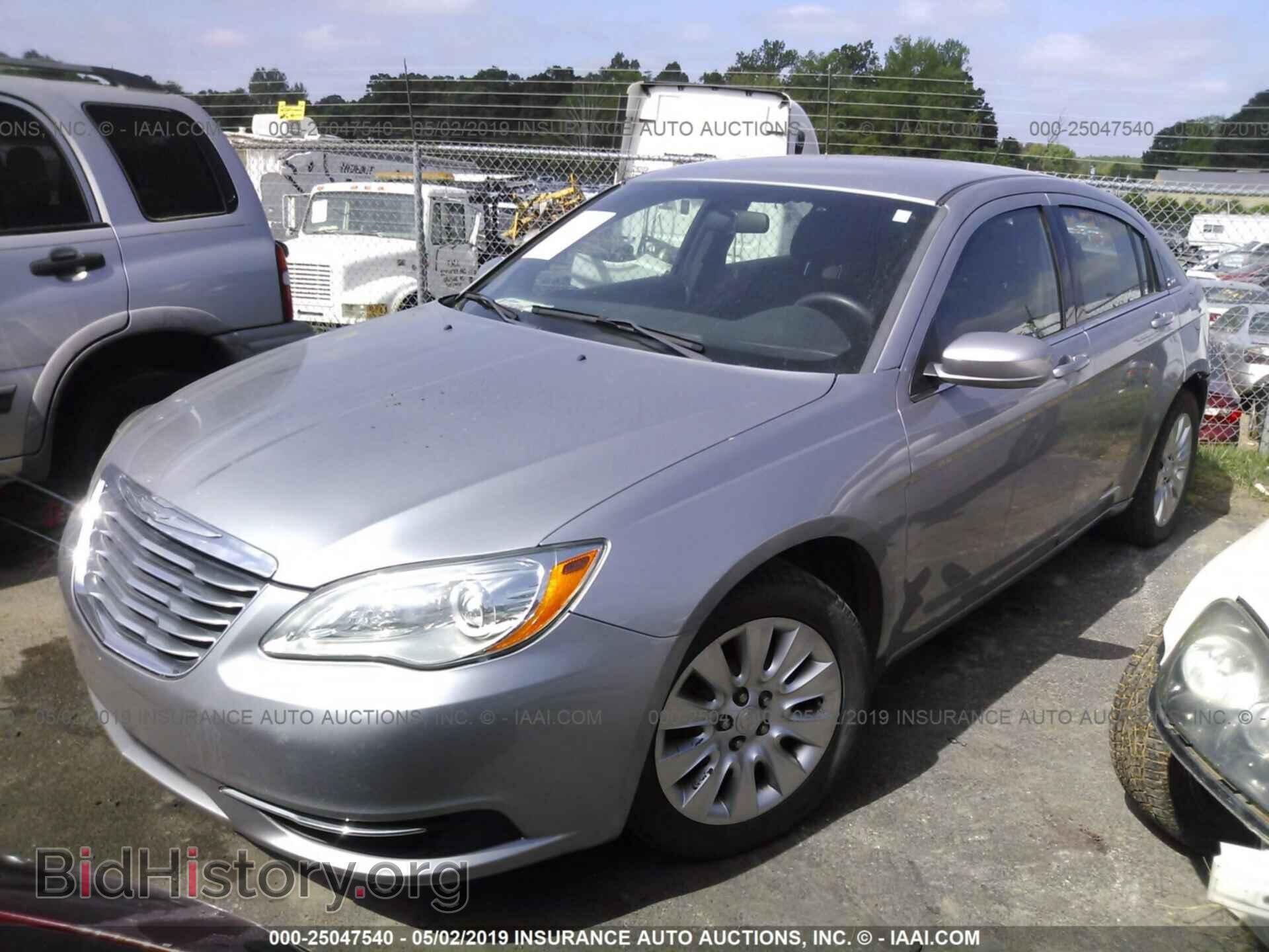 2014 CHRYSLER 200 - VIN: 1C3CCBAB9EN123116 - Фото 2