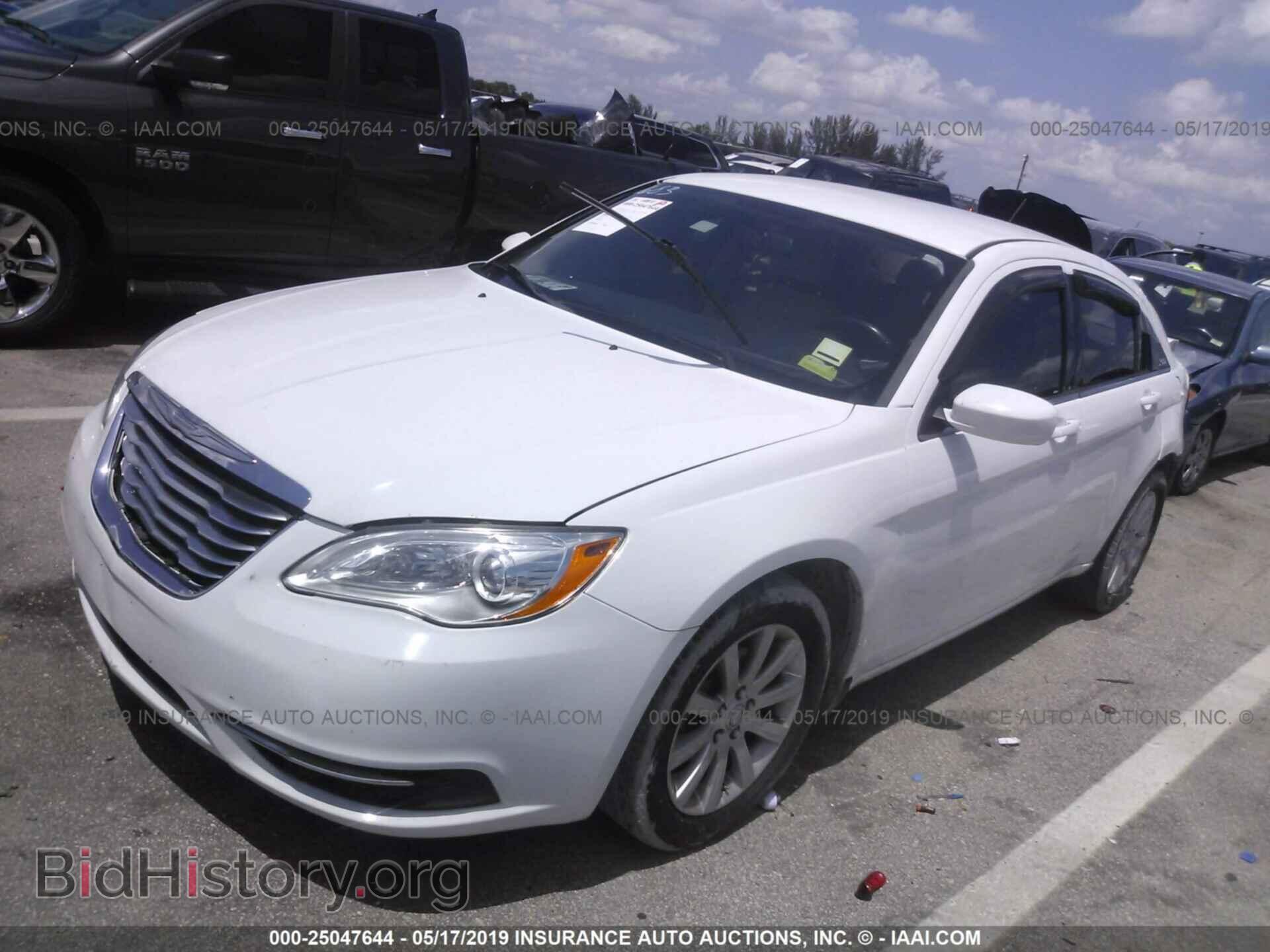2013 CHRYSLER 200 - VIN: 1C3CCBBBXDN501683 - Photo 2