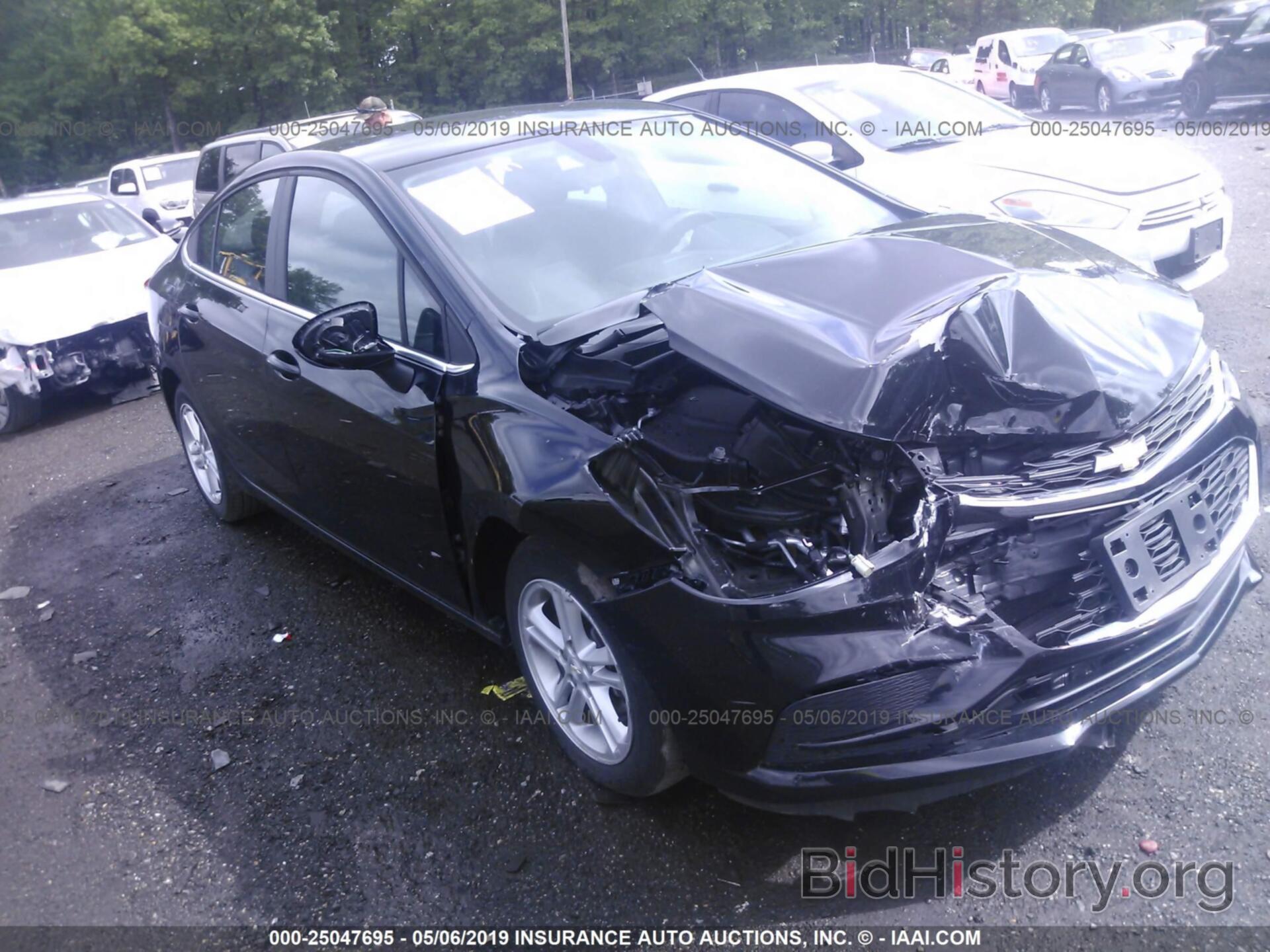 Photo 1G1BE5SM6H7171189 - CHEVROLET CRUZE 2017