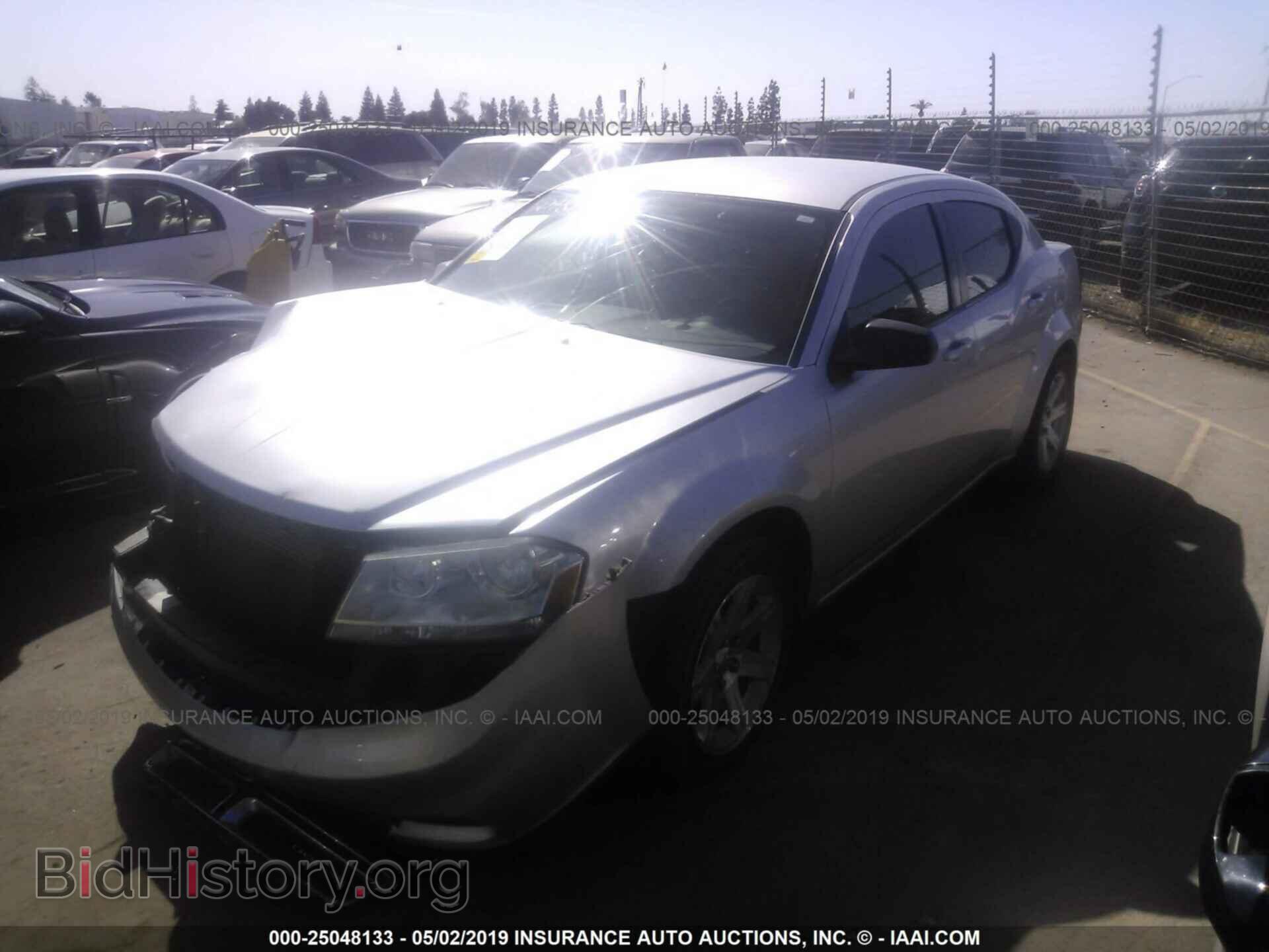2011 DODGE AVENGER - VIN: 1B3BD4FB8BN608661 - Photo 2