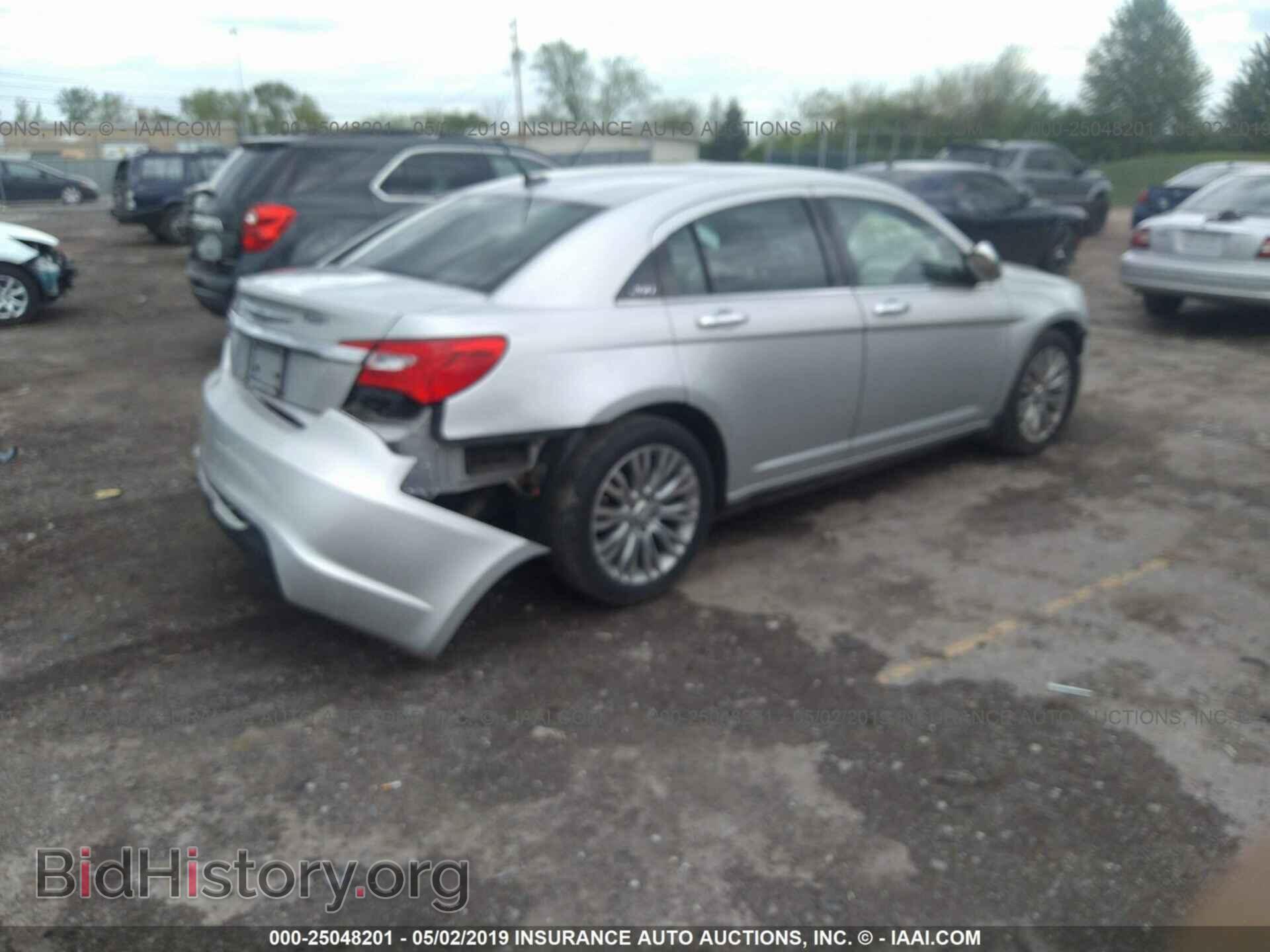 2011 CHRYSLER 200 - VIN: 1C3BC2FB6BN582023 - Фото 4