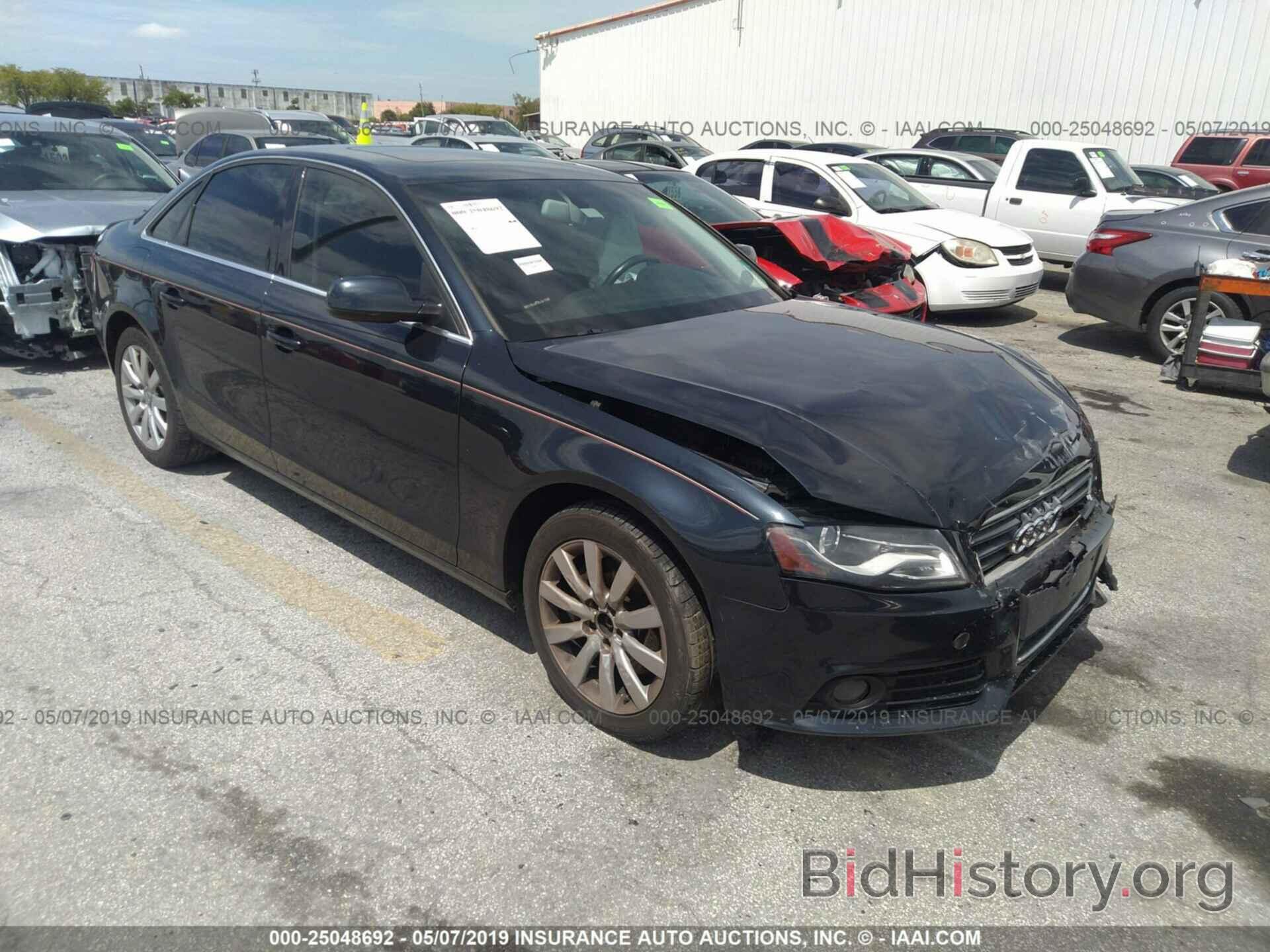 Photo WAUAFAFL7CN000723 - AUDI A4 2012