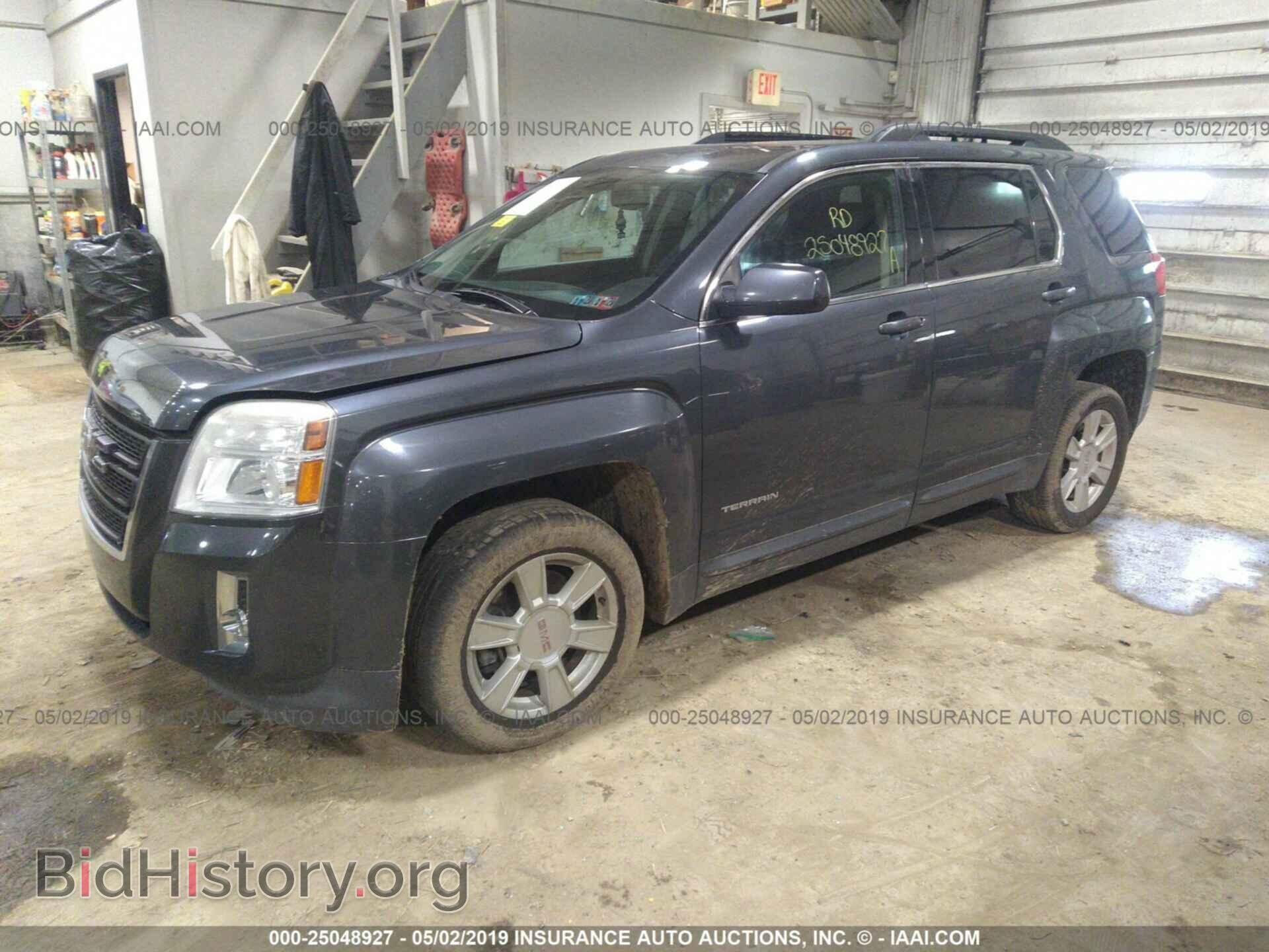 2010 GMC TERRAIN - VIN: 2CTFLEEW0A6228217 - Photo 2