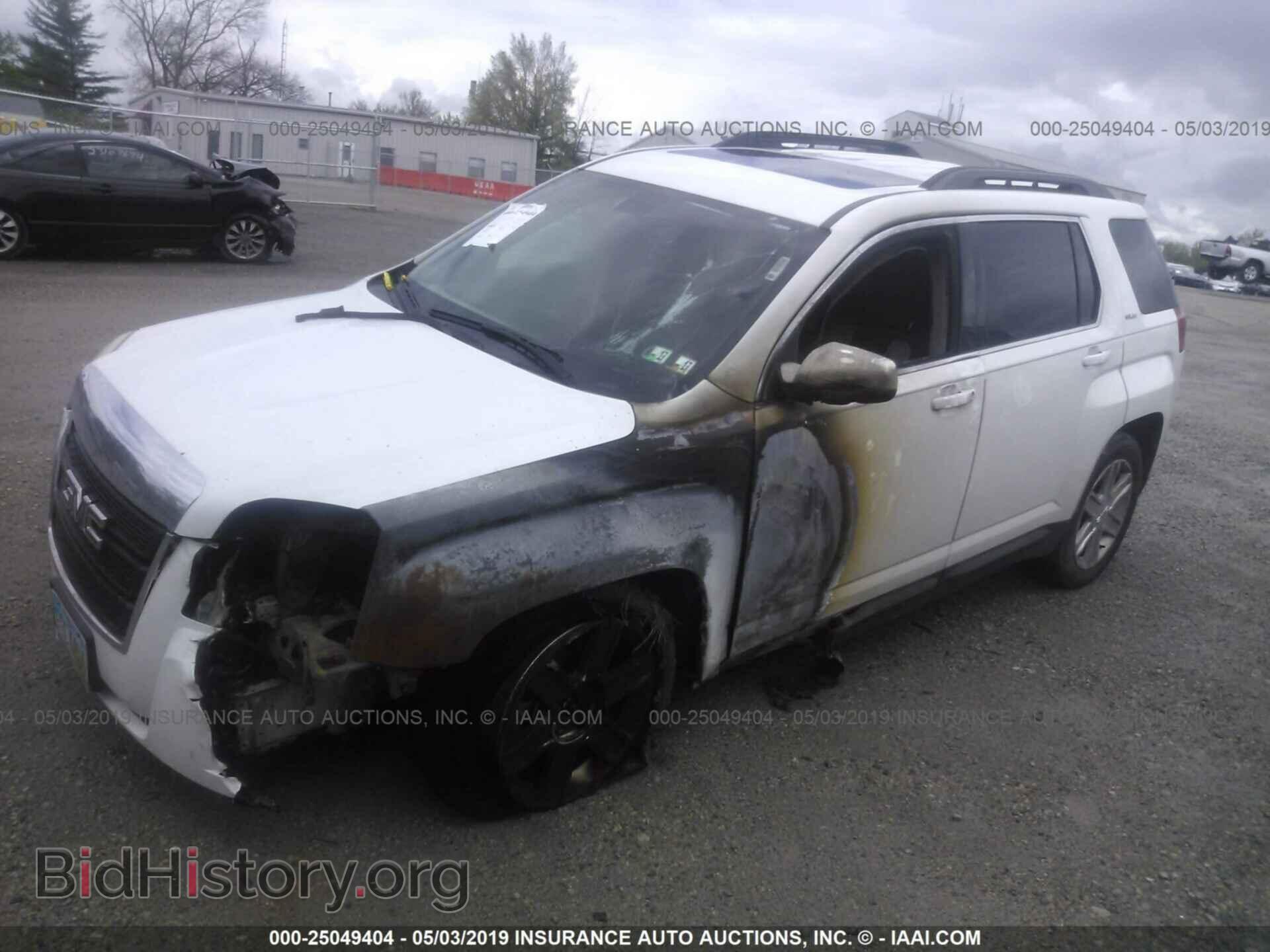 2011 GMC TERRAIN - VIN: 2CTALSEC6B6439762 - Photo 2
