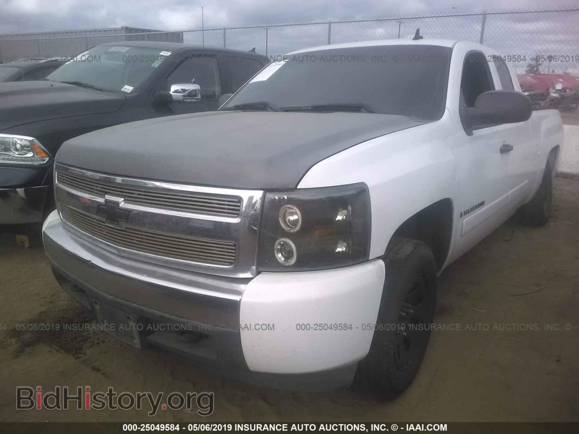 2008 CHEVROLET SILVERADO - VIN: 2GCEC19C181150389 - Фото 2
