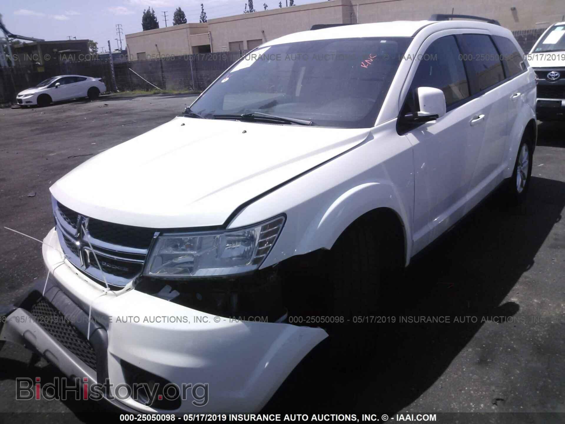 2017 DODGE JOURNEY - VIN: 3C4PDCBG2HT511447 - Фото 2