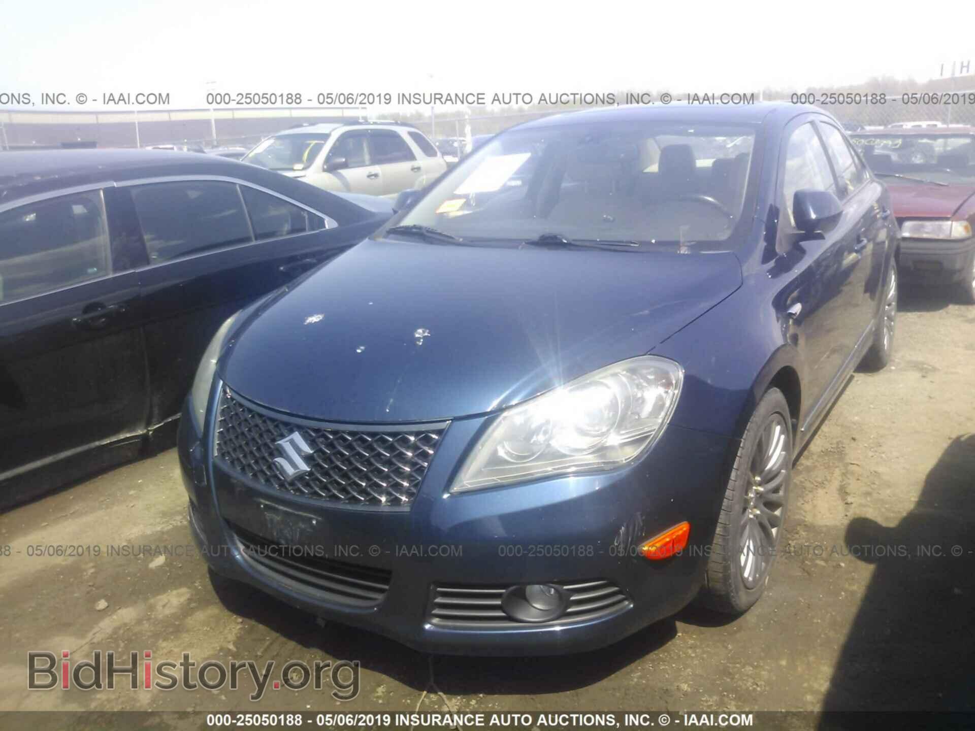2010 SUZUKI KIZASHI - VIN: JS2RF9A75A6100136 - Photo 2