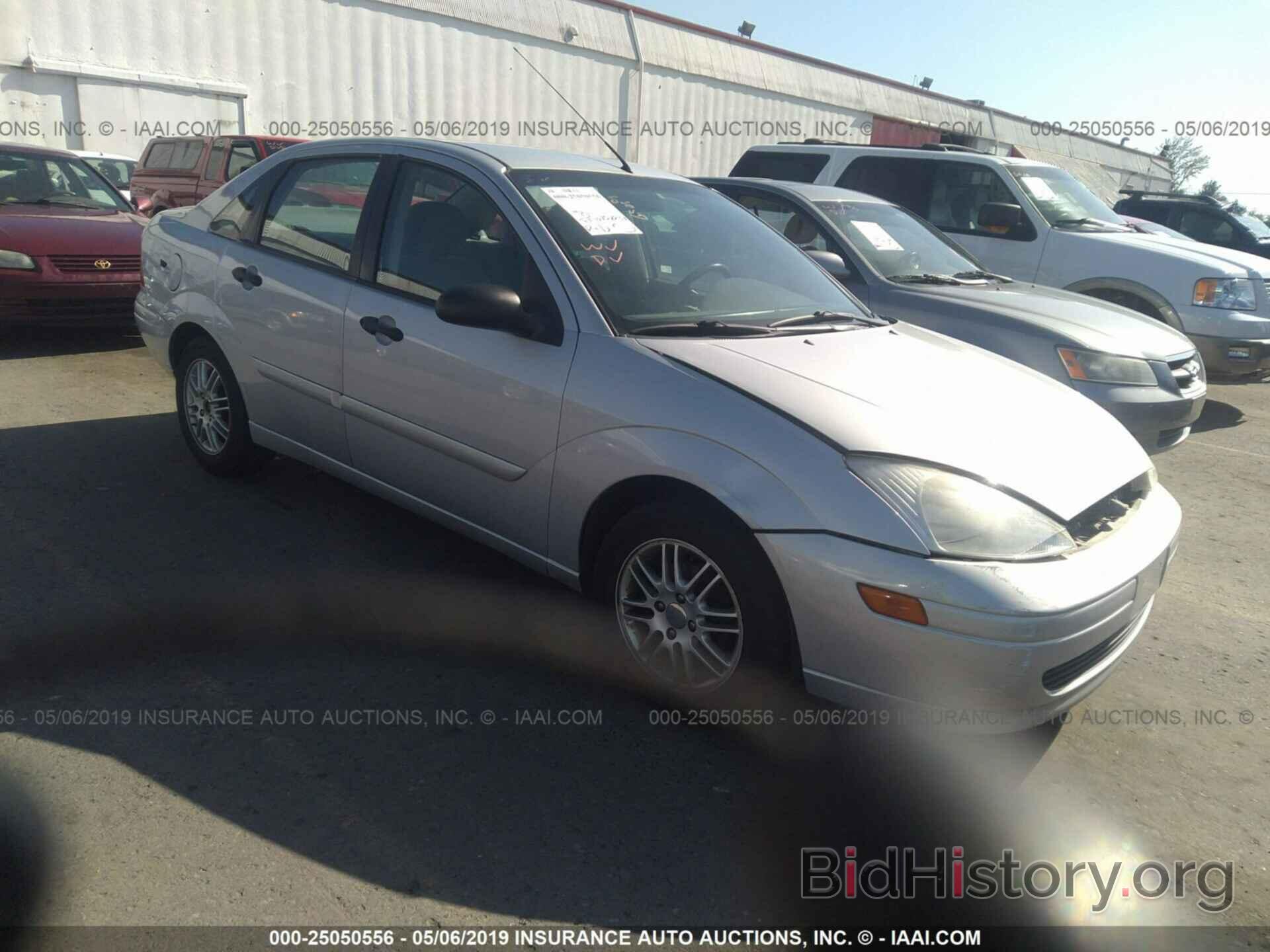 Photo 1FAFP3838YW110508 - FORD FOCUS 2000