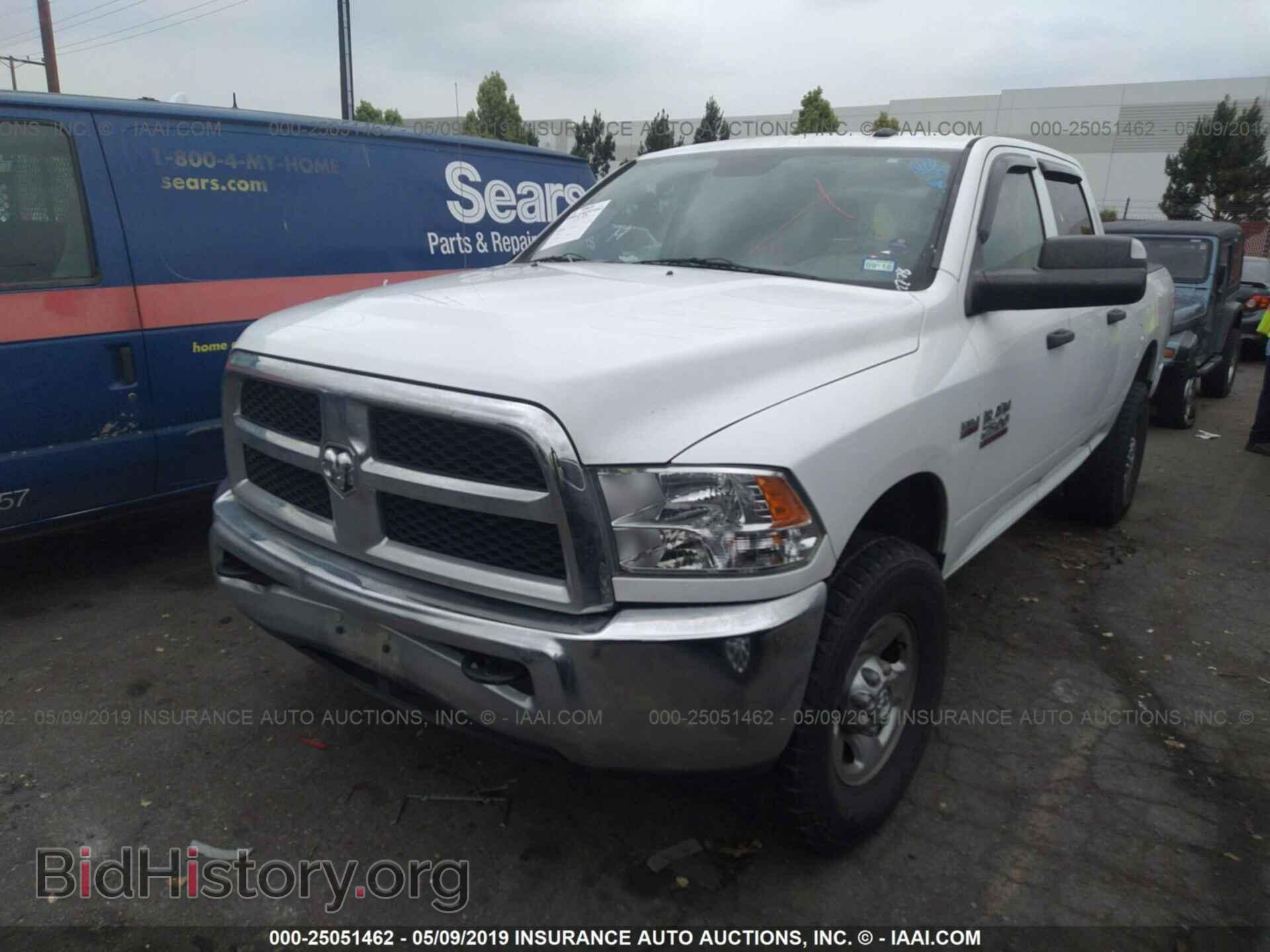 2013 RAM 2500 - VIN: 3C6TR5CT2DG594654 - Photo 2