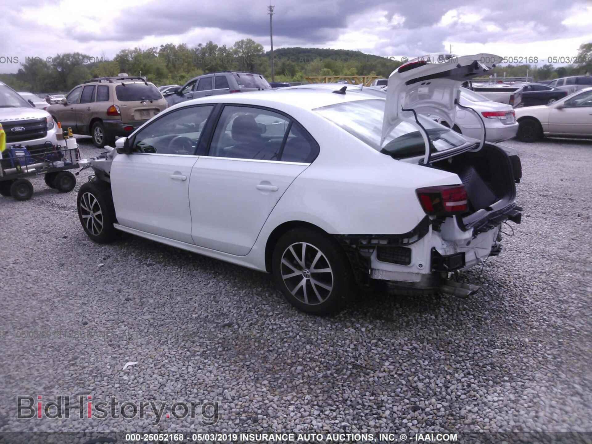 2017 VOLKSWAGEN JETTA - VIN: 3VWDB7AJXHM332125 - Фото 3