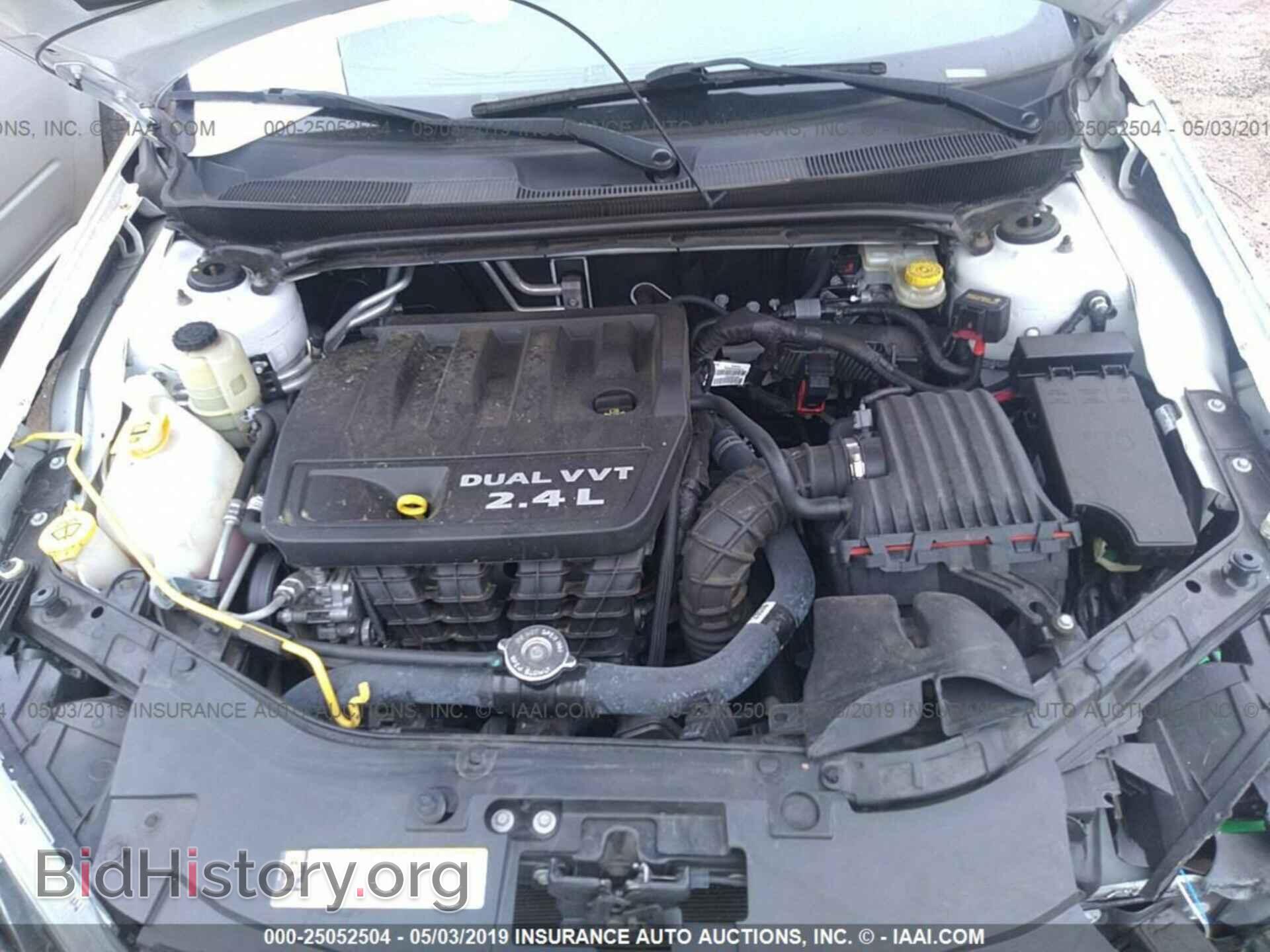 2013 CHRYSLER 200 - VIN: 1C3CCBBB5DN584827 - Photo 10