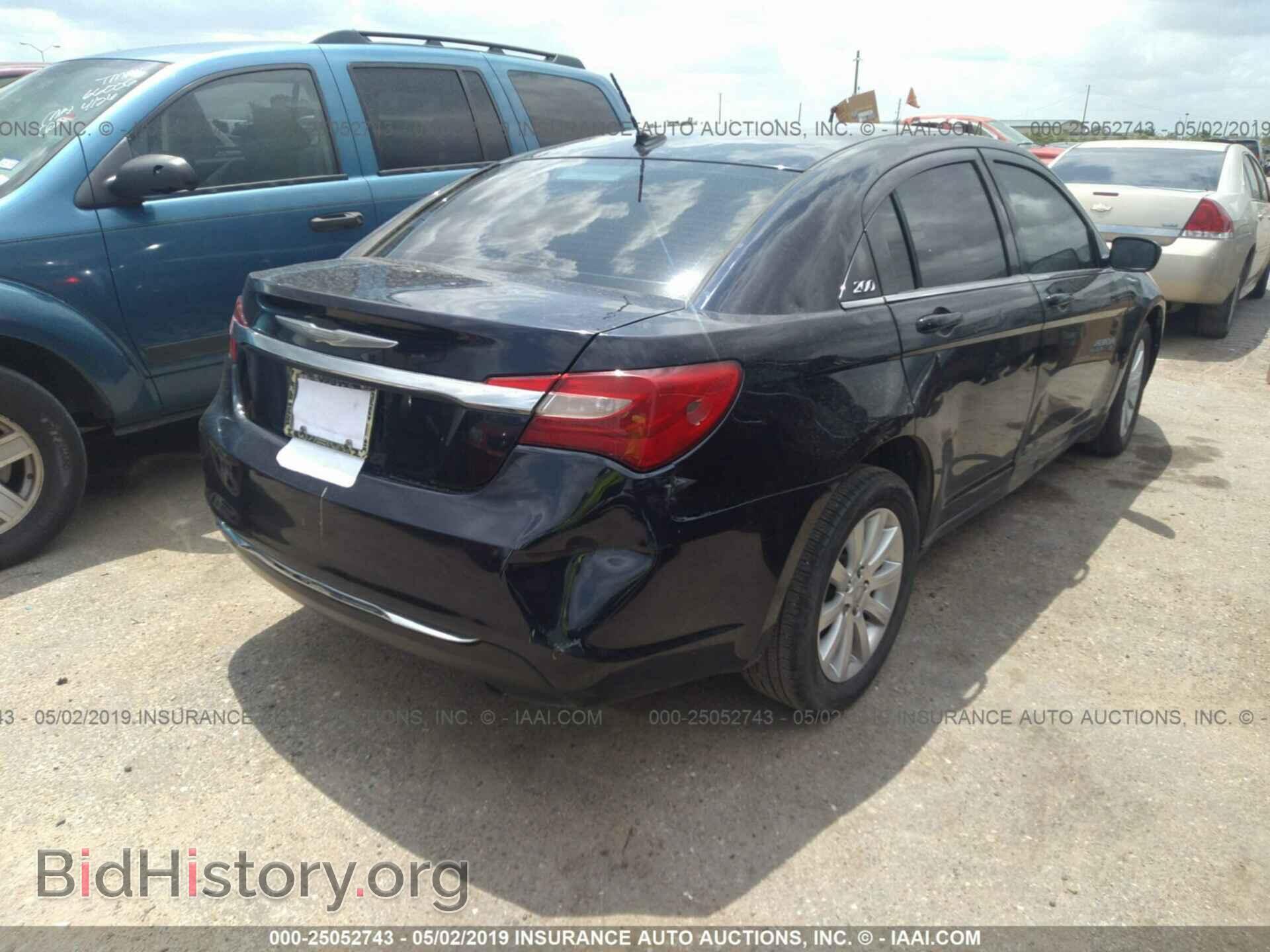2012 CHRYSLER 200 - VIN: 1C3CCBBB0CN236609 - Фото 4