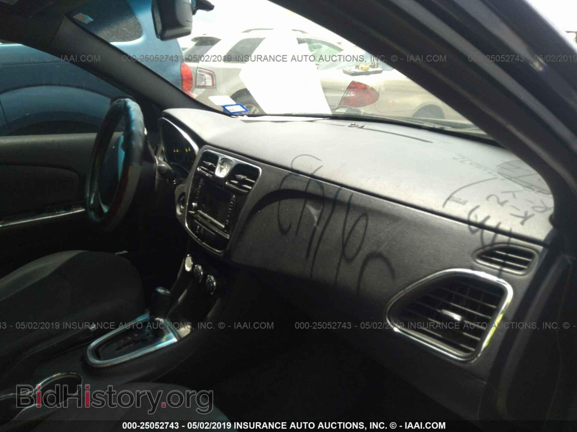2012 CHRYSLER 200 - VIN: 1C3CCBBB0CN236609 - Фото 5