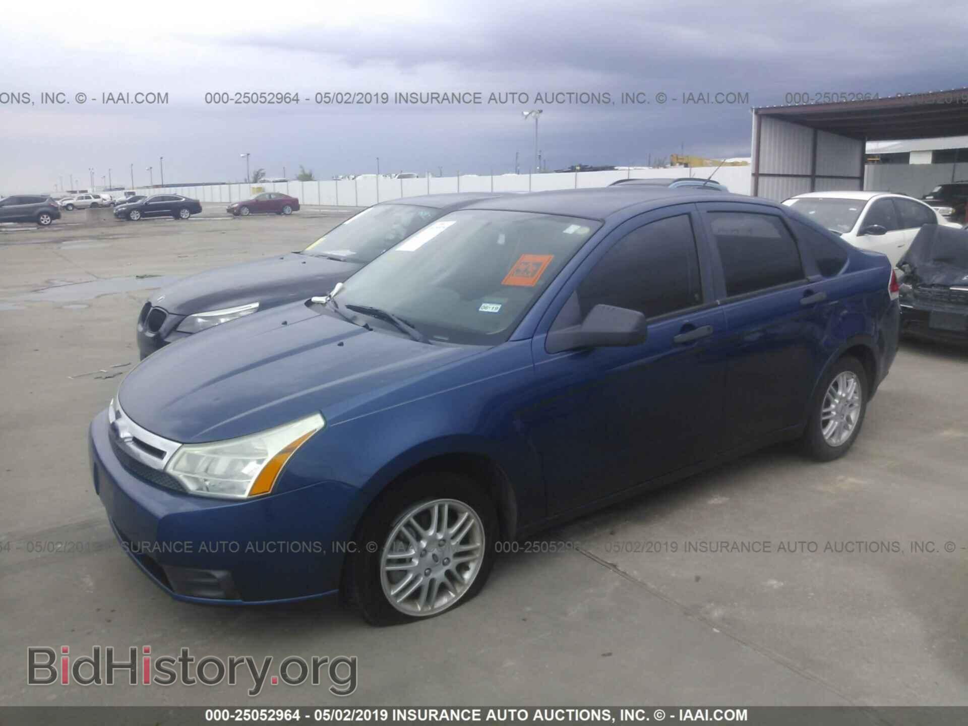2009 FORD FOCUS - VIN: 1FAHP35N79W167797 - Фото 2