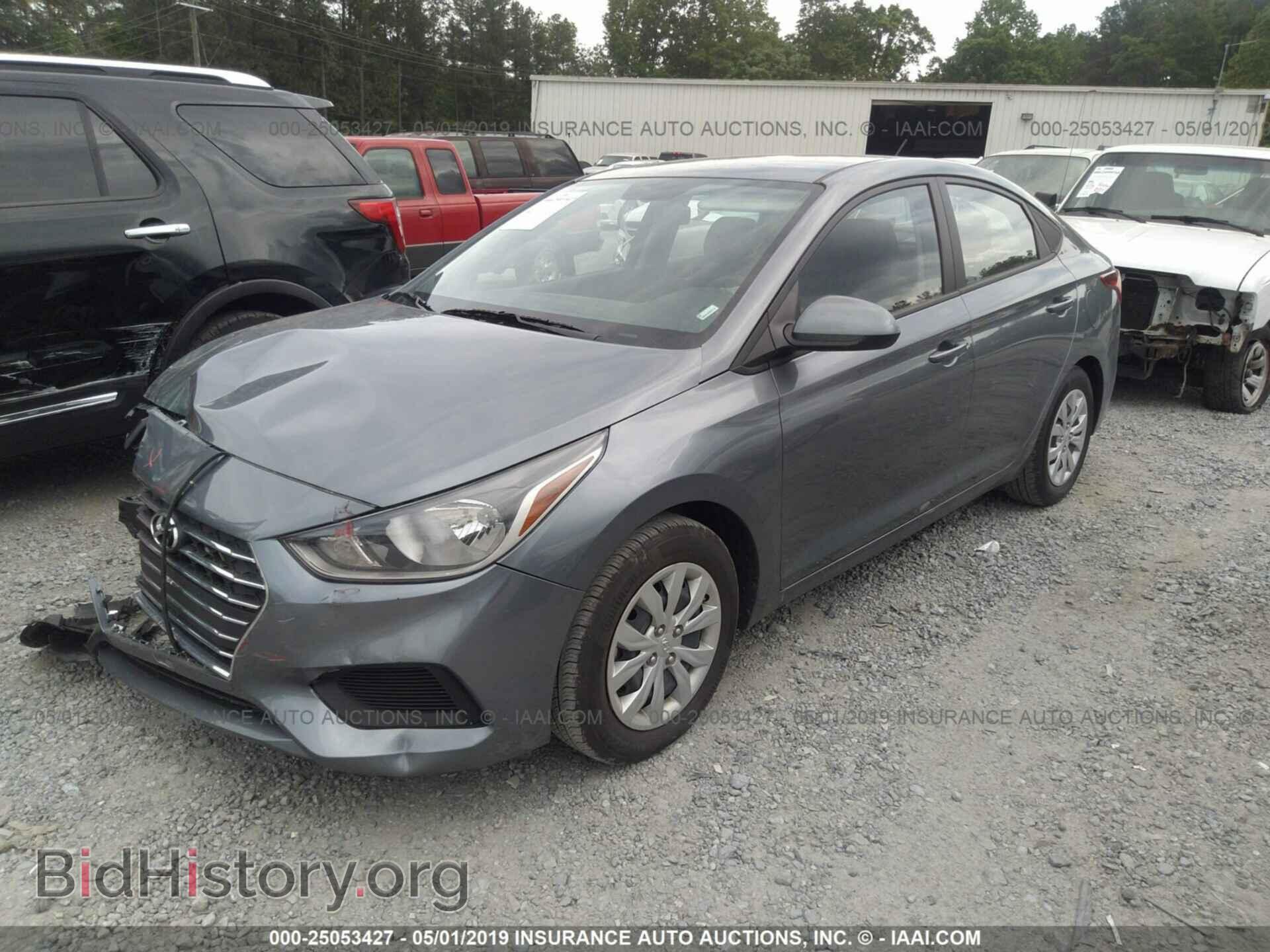 2019 HYUNDAI ACCENT - VIN: 3KPC24A31KE057275 - Фото 2