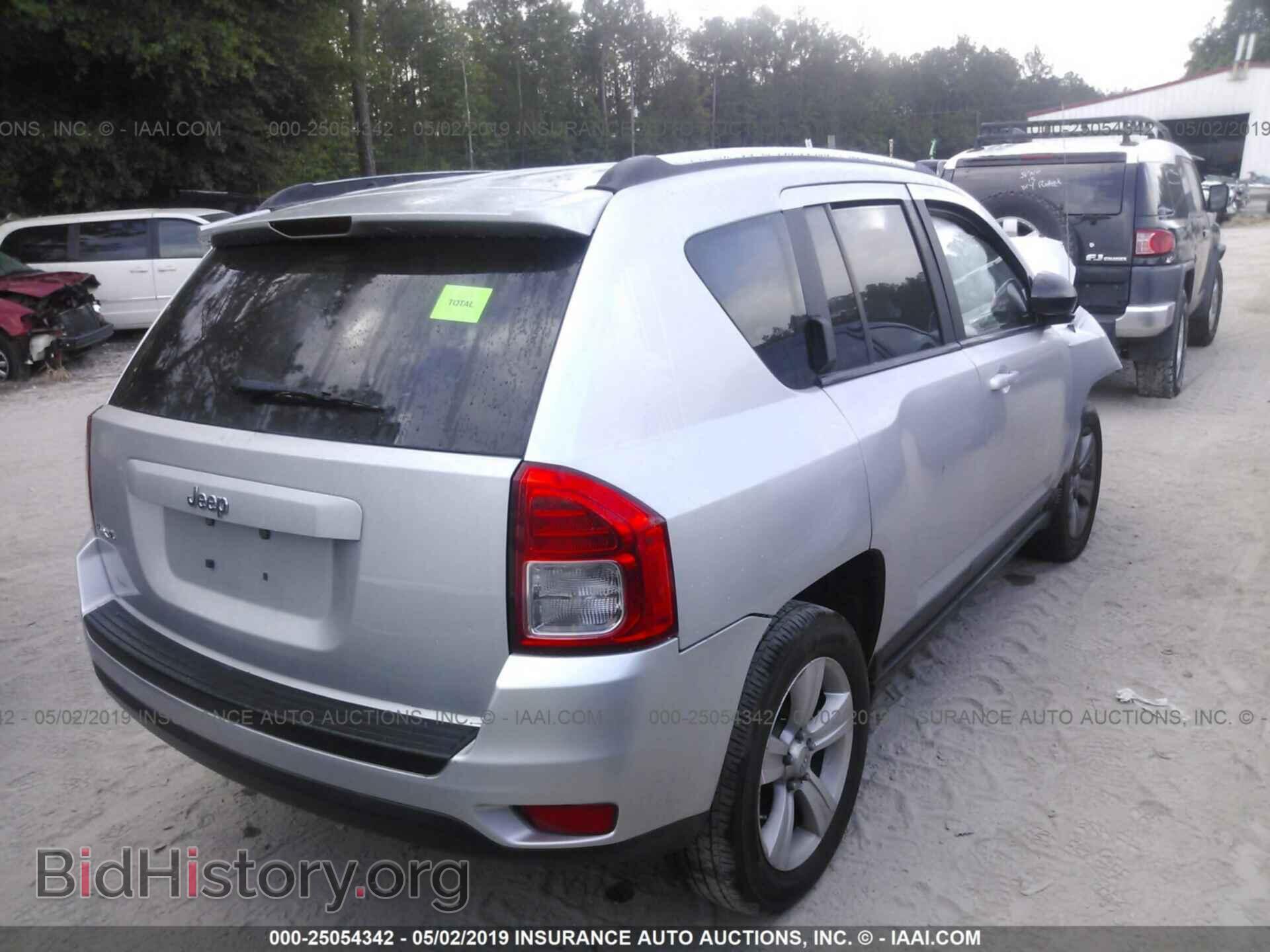 2011 JEEP COMPASS - VIN: 1J4NF1FB0BD234793 - Photo 4