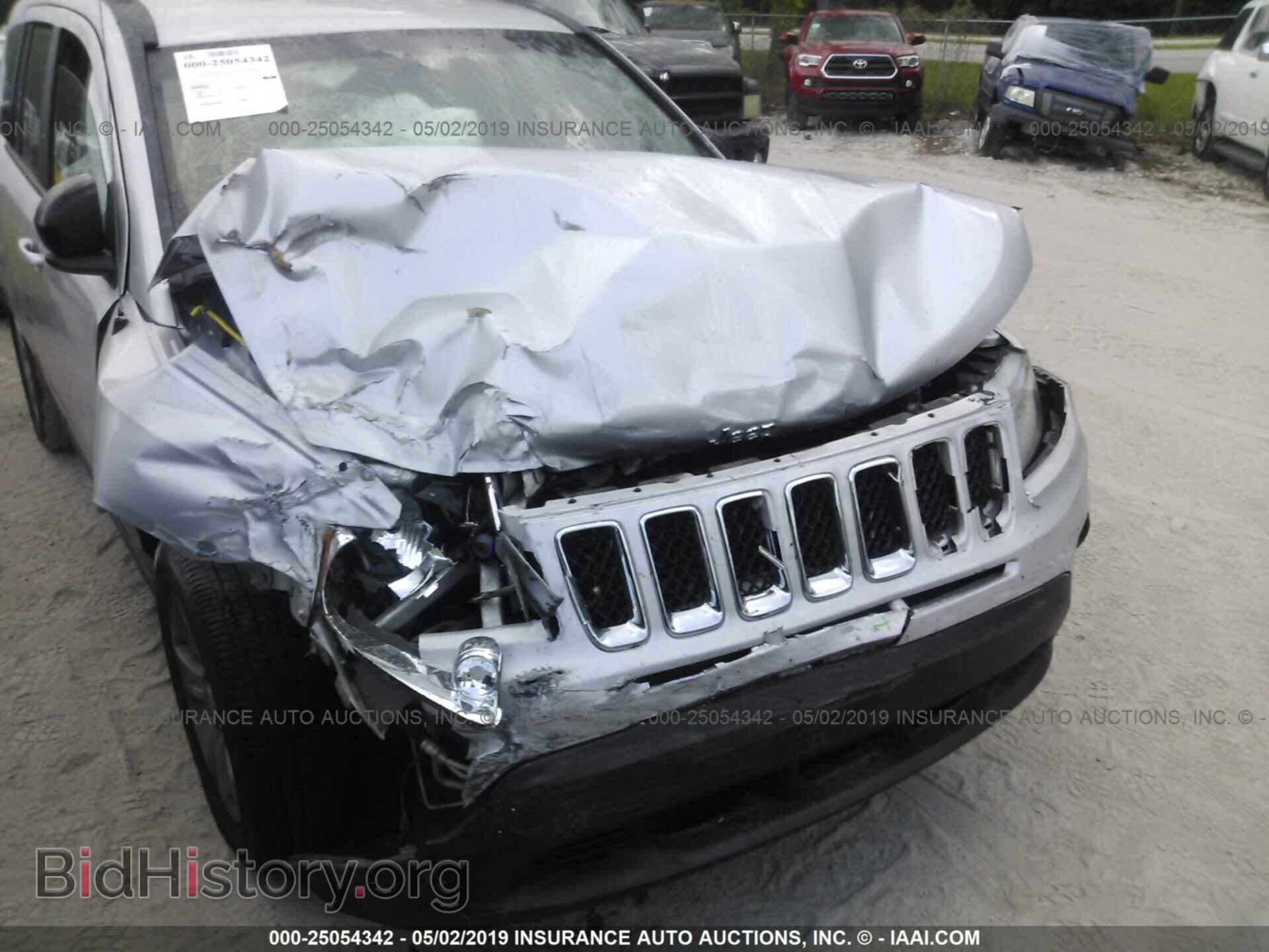 2011 JEEP COMPASS - VIN: 1J4NF1FB0BD234793 - Photo 6
