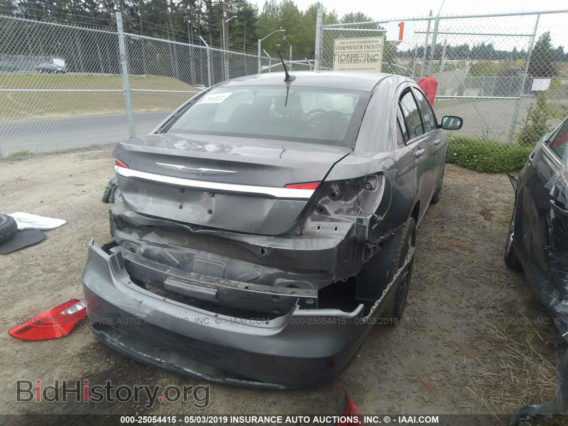 2012 CHRYSLER 200 - VIN: 1C3CCBAB9CN173723 - Фото 4