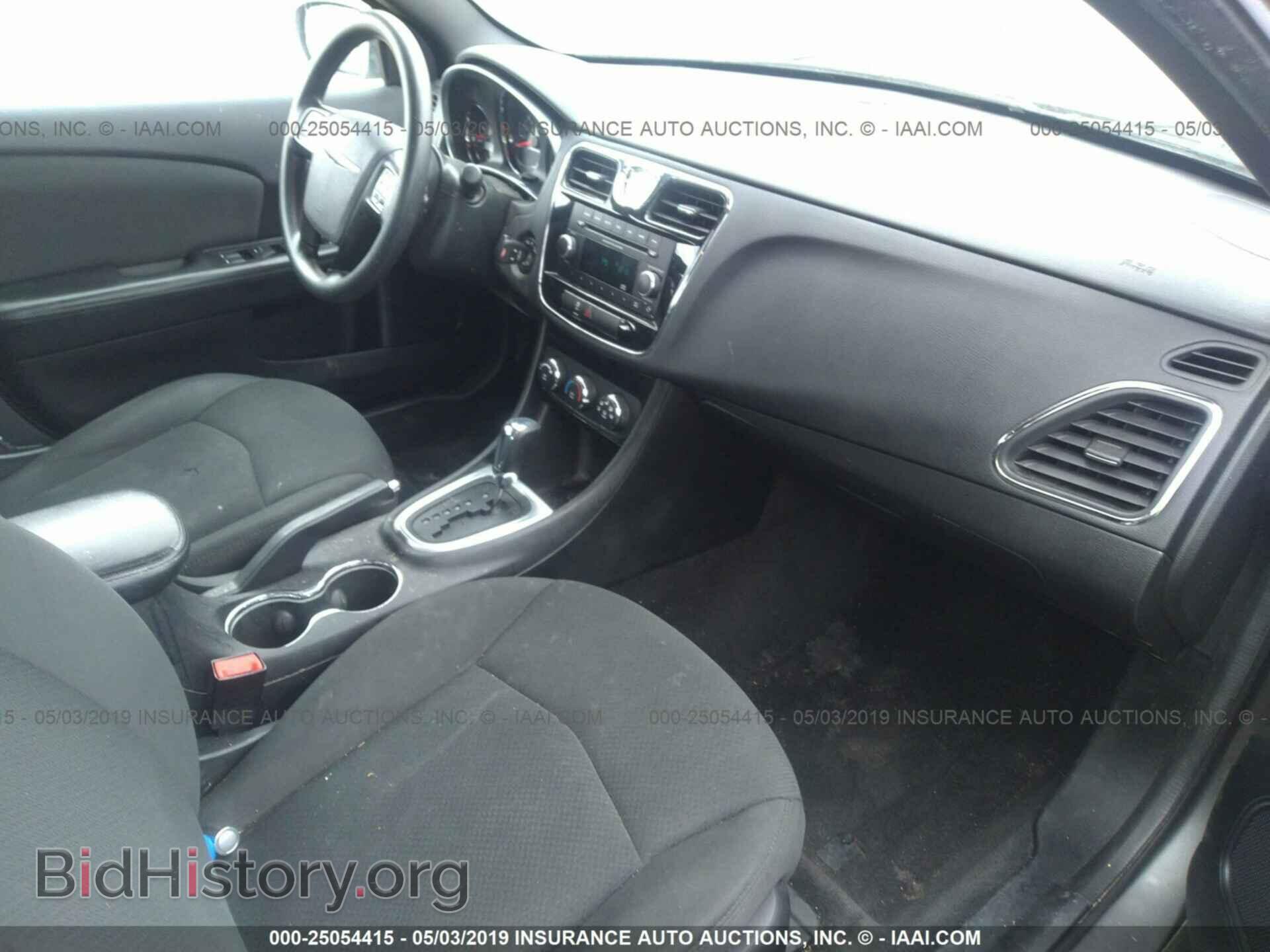 2012 CHRYSLER 200 - VIN: 1C3CCBAB9CN173723 - Фото 5