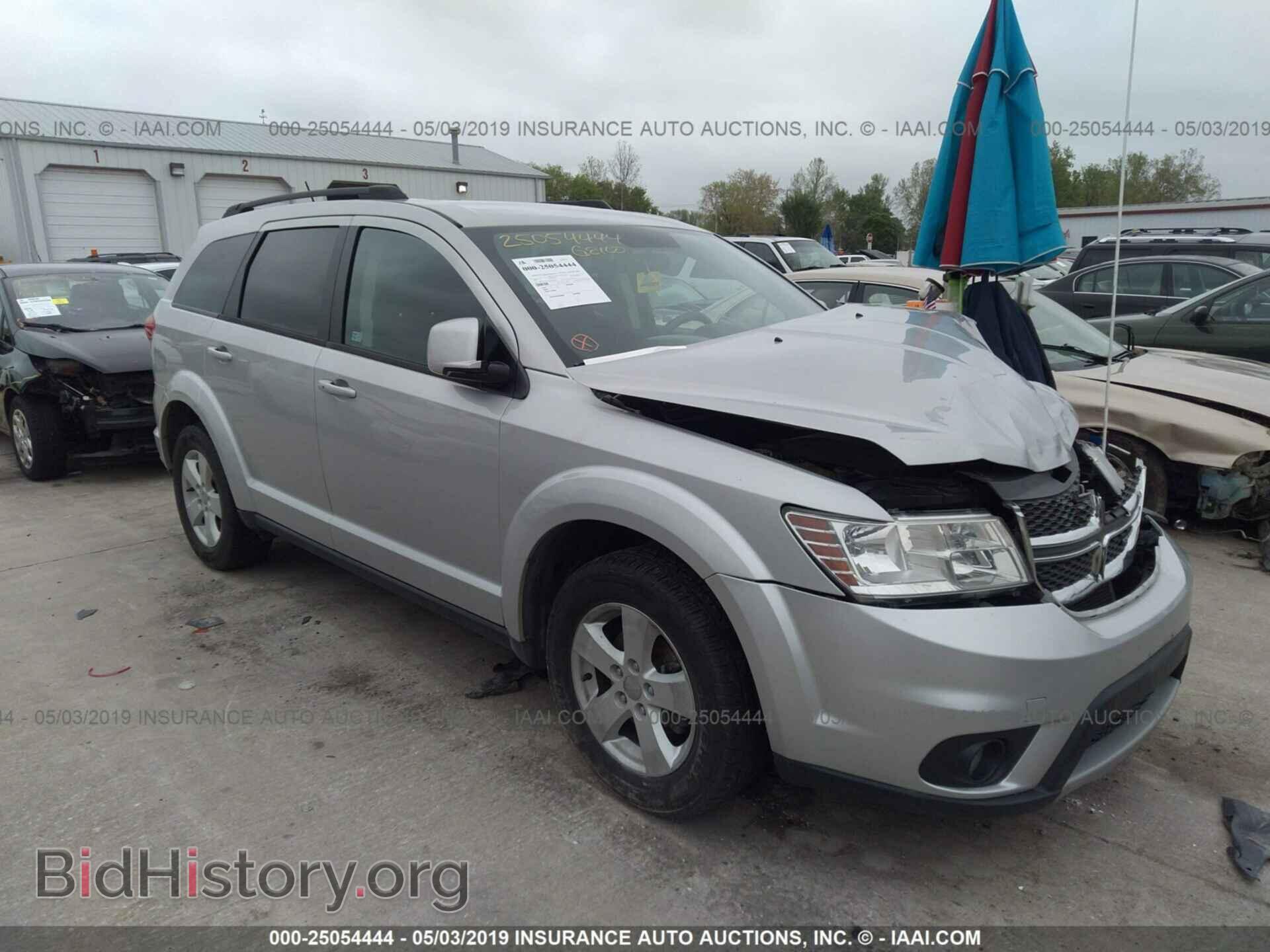 Фотография 3D4PG1FGXBT564350 - DODGE JOURNEY 2011