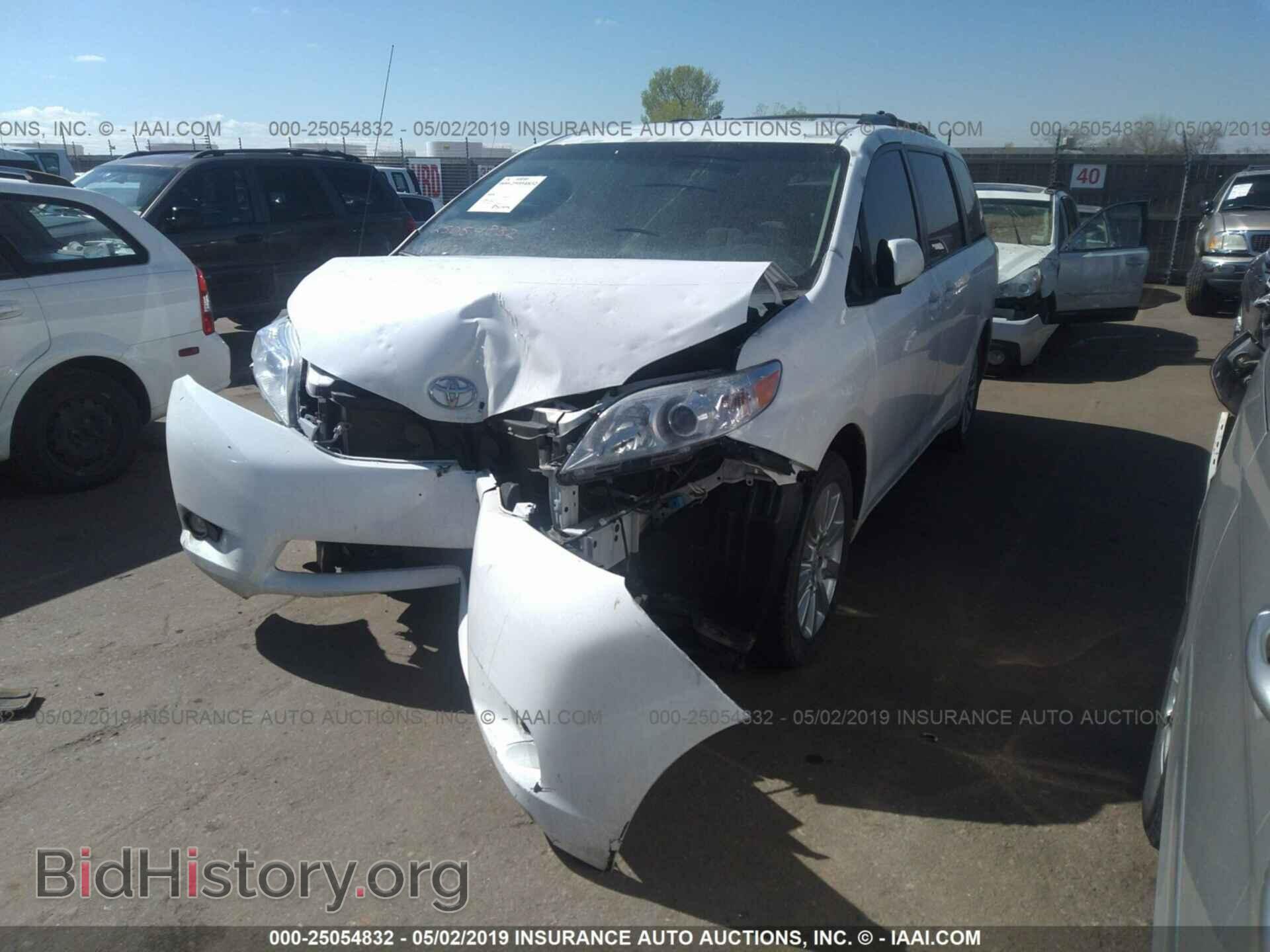 2013 TOYOTA SIENNA - VIN: 5TDJK3DC8DS063080 - Фото 2