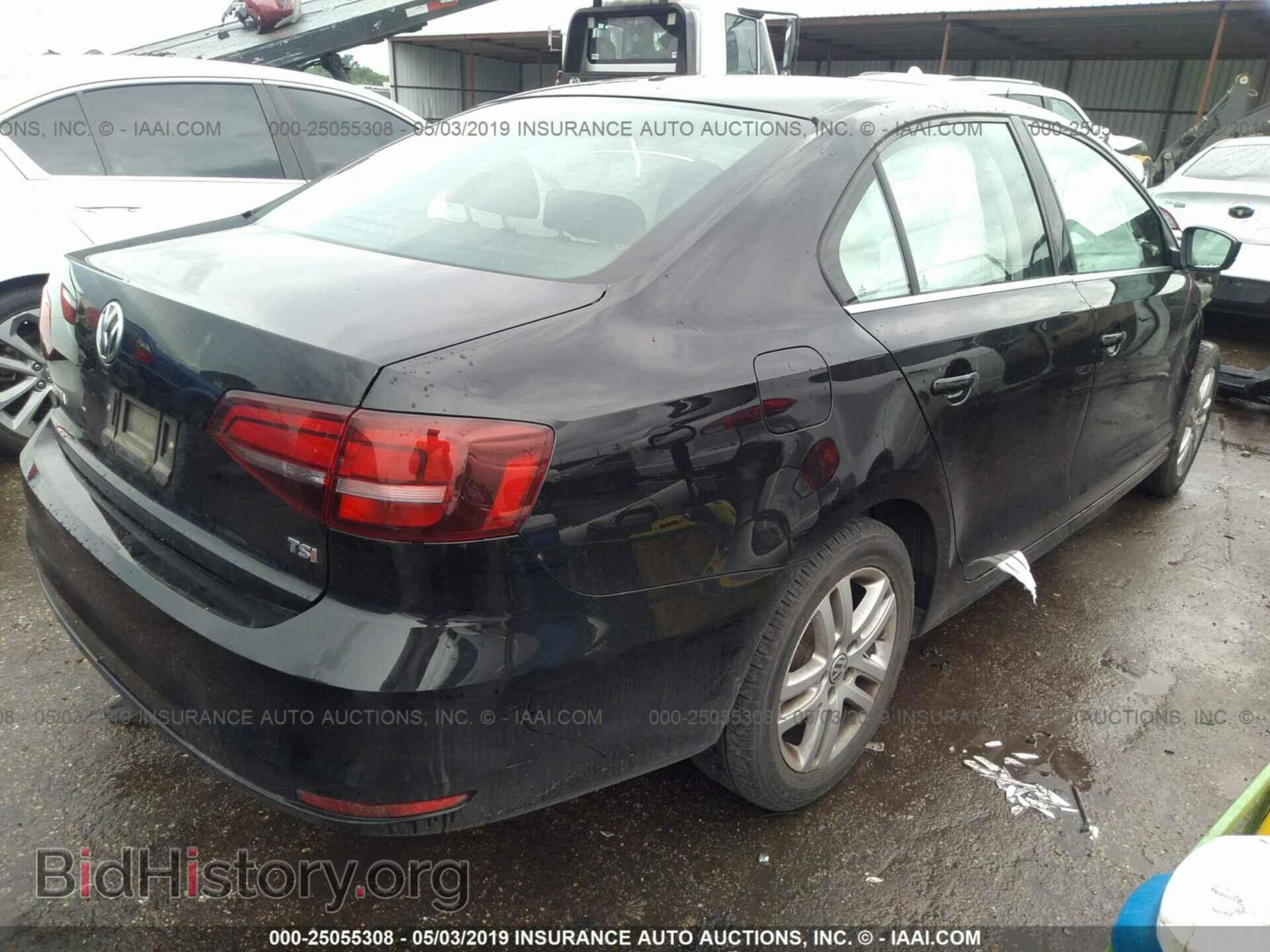 2017 VOLKSWAGEN JETTA - VIN: 3VW2B7AJ5HM262847 - Photo 4