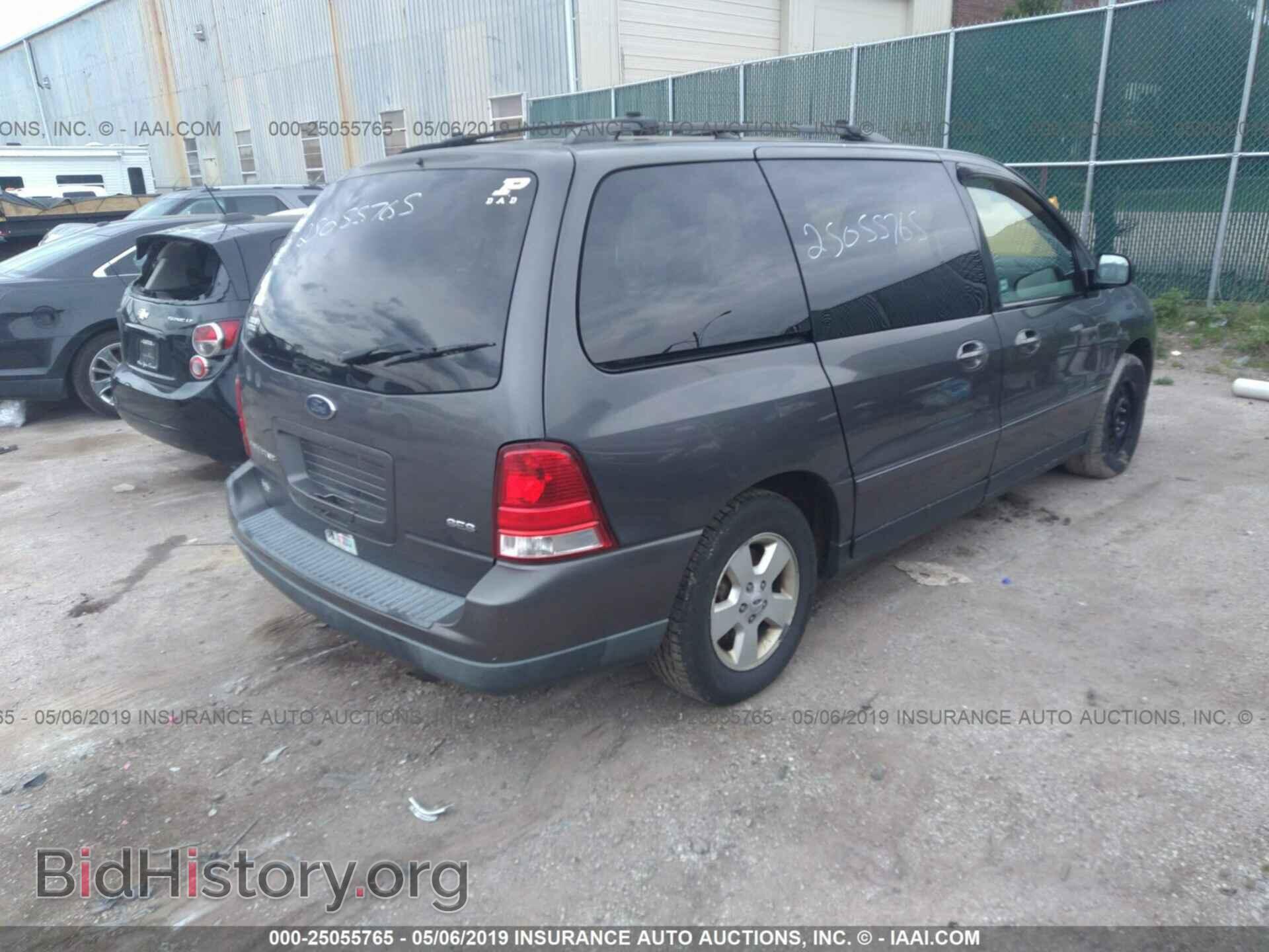 2005 FORD FREESTAR - VIN: 2FMZA576X5BA28885 - Фото 4