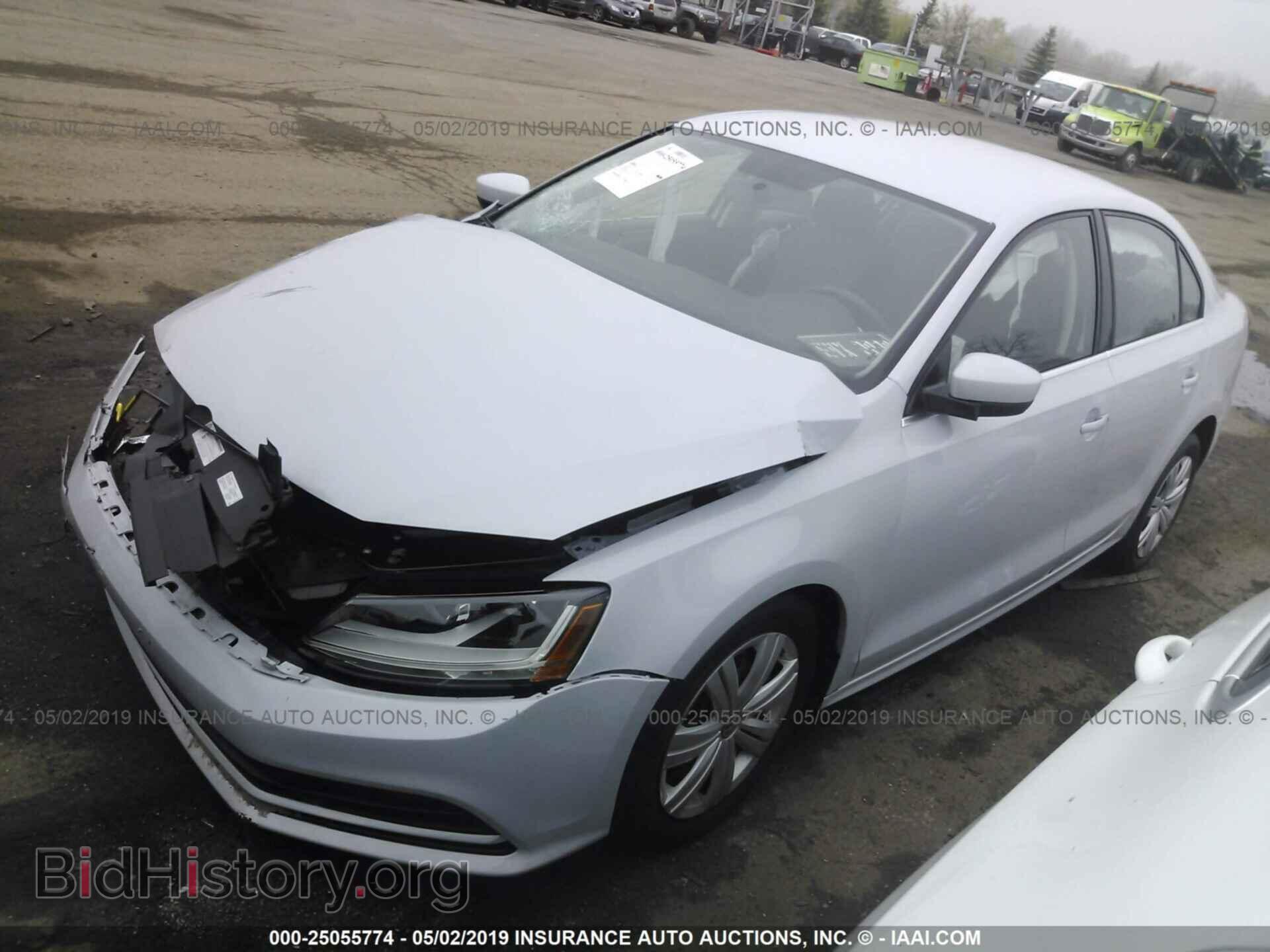 2017 VOLKSWAGEN JETTA - VIN: 3VW2B7AJ3HM222525 - Photo 2