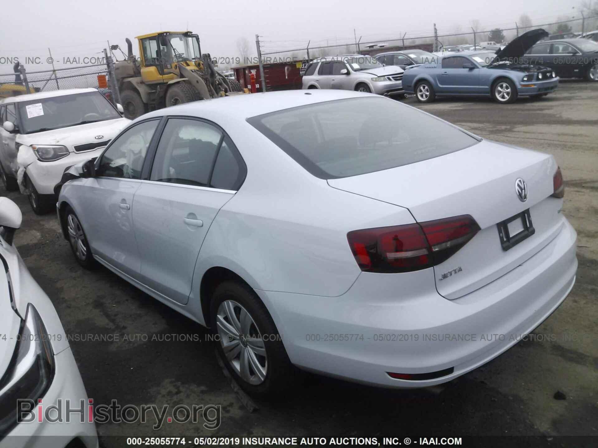 2017 VOLKSWAGEN JETTA - VIN: 3VW2B7AJ3HM222525 - Photo 3
