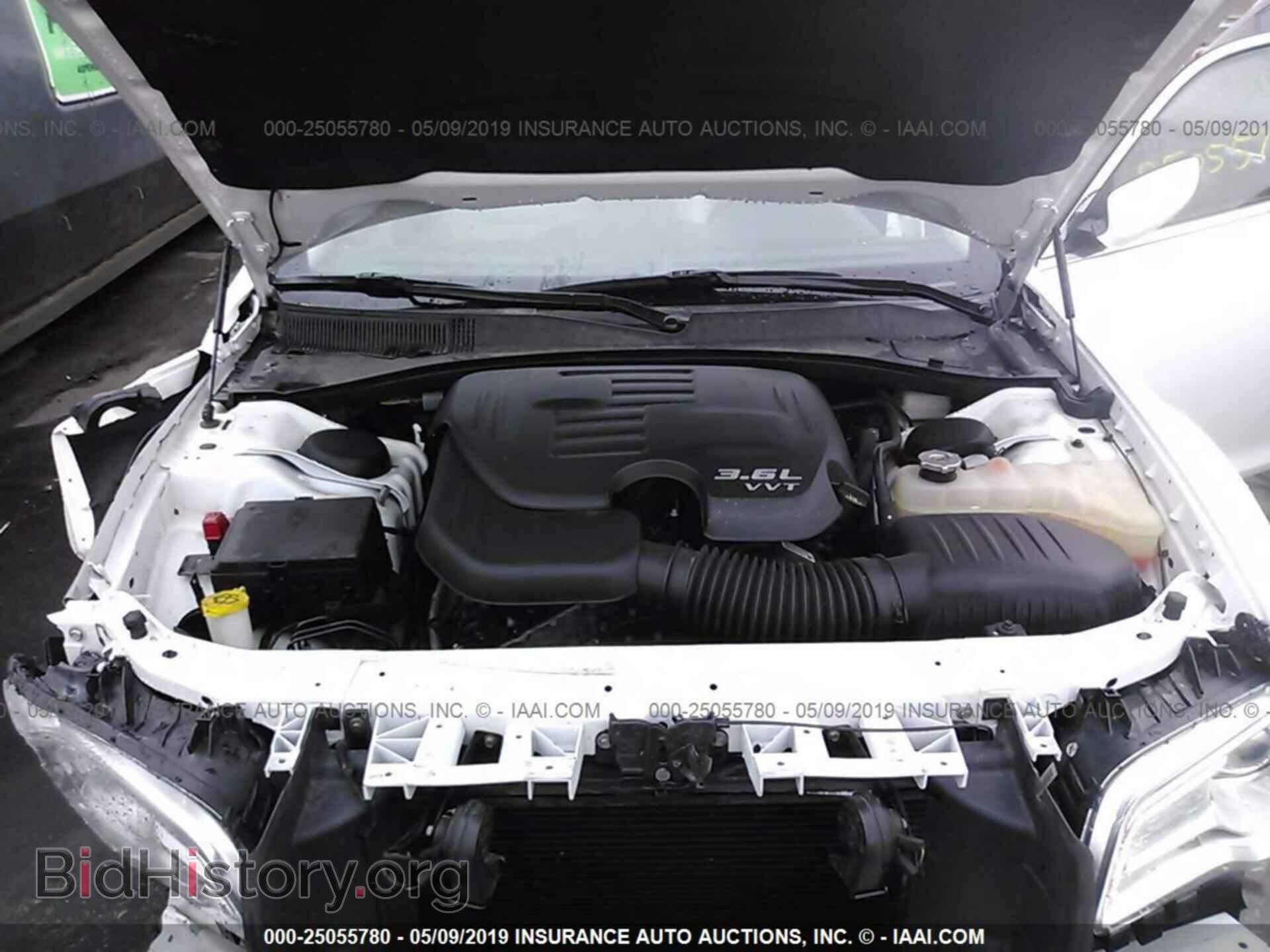 2015 CHRYSLER 300 - VIN: 2C3CCAAG6FH756429 - Фото 10