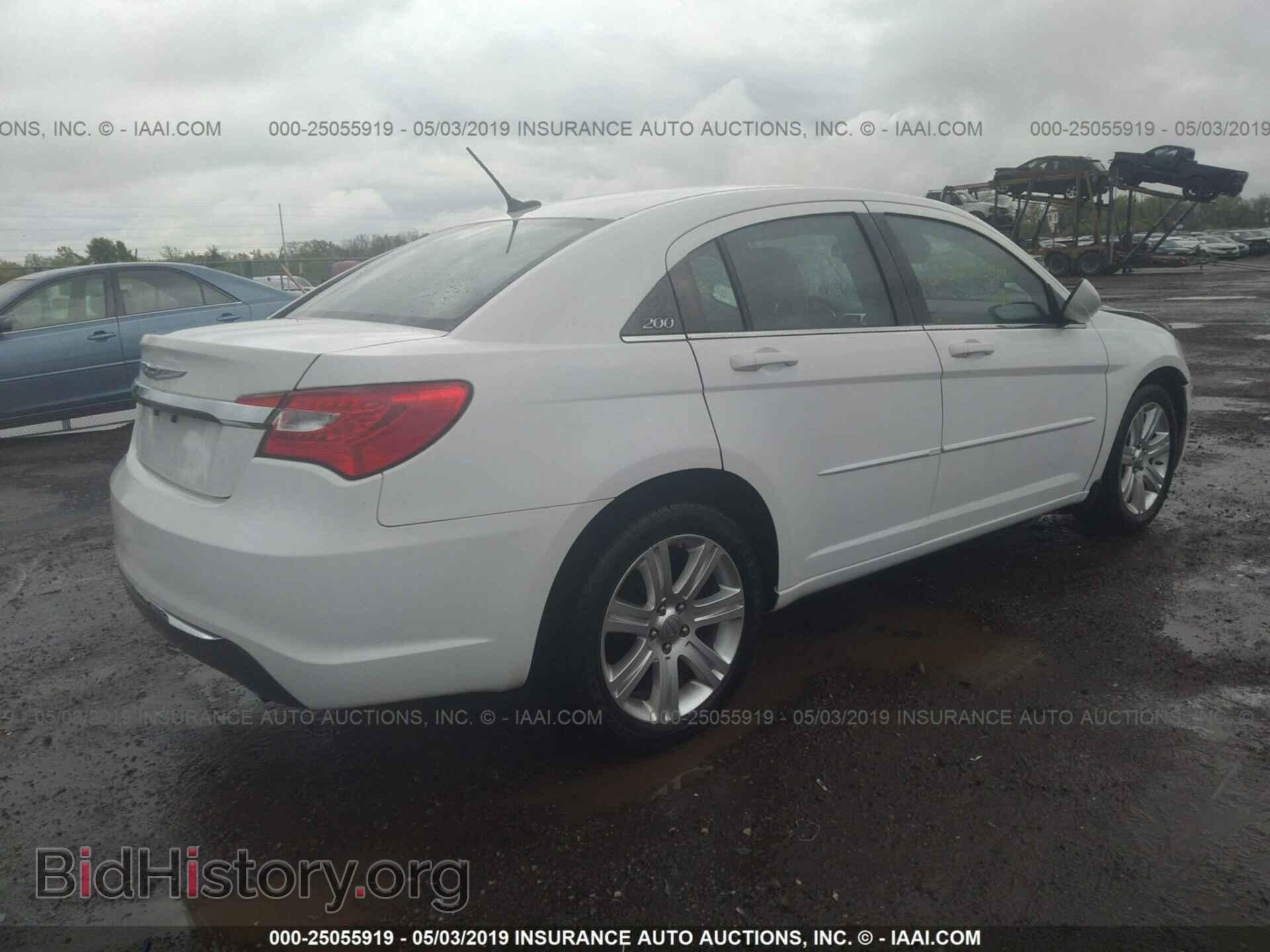2012 CHRYSLER 200 - VIN: 1C3CCBAB0CN207936 - Фото 4