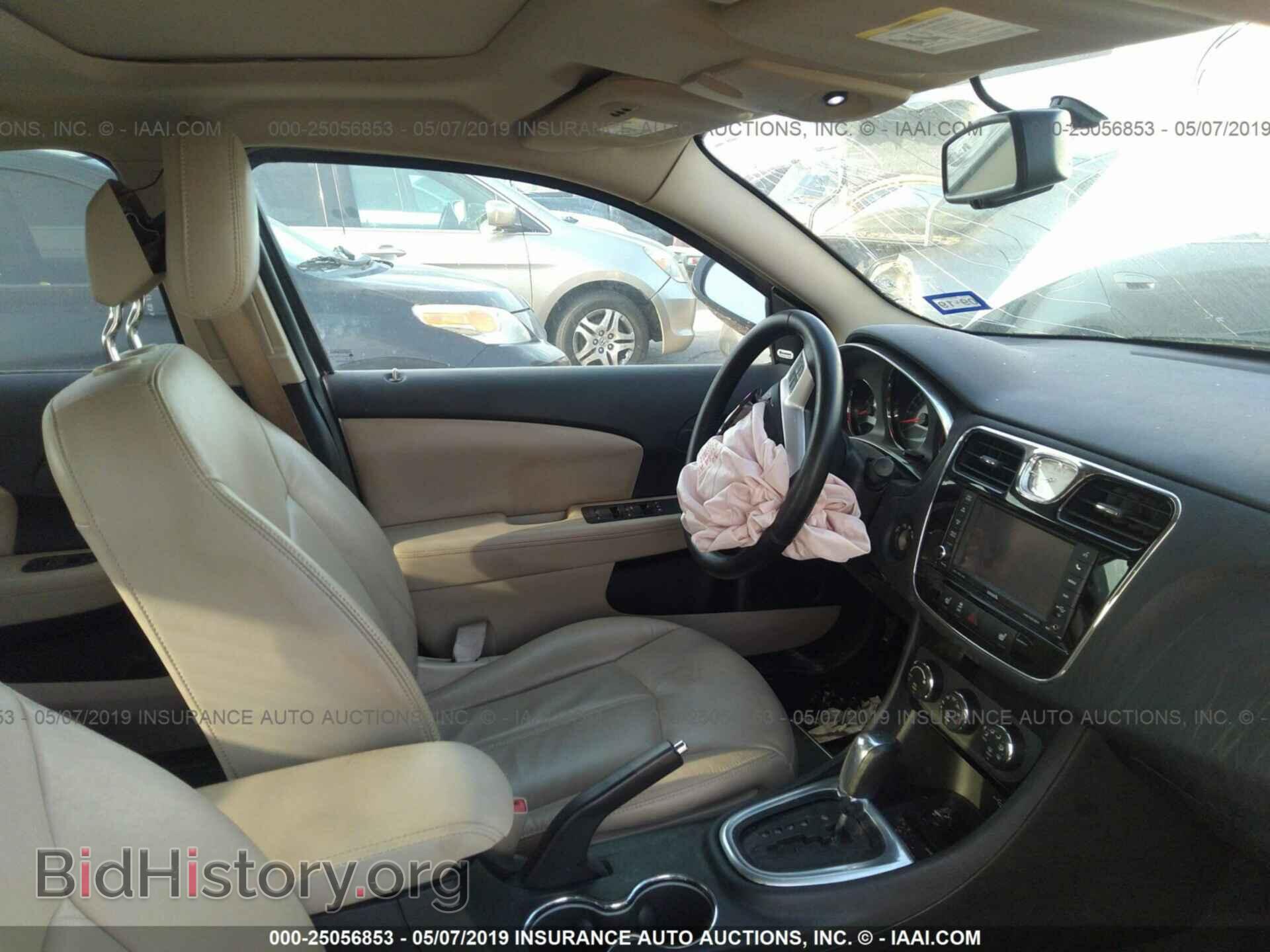 2012 CHRYSLER 200 - VIN: 1C3CCBCG9CN197593 - Фото 5