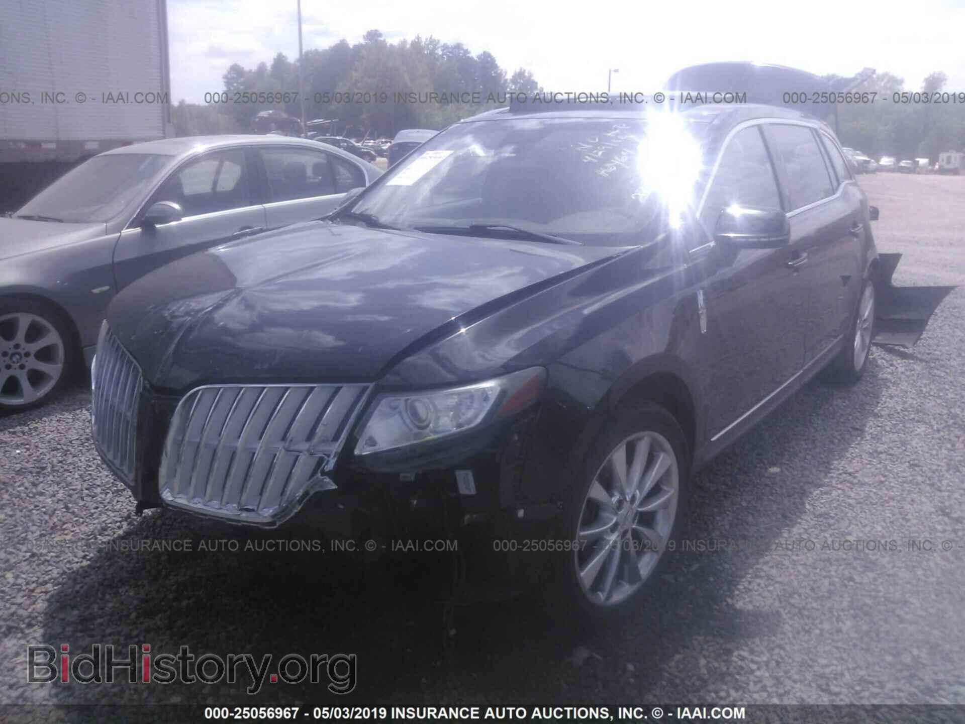 2011 LINCOLN MKT - VIN: 2LMHJ5AT6BBJ53036 - Фото 2