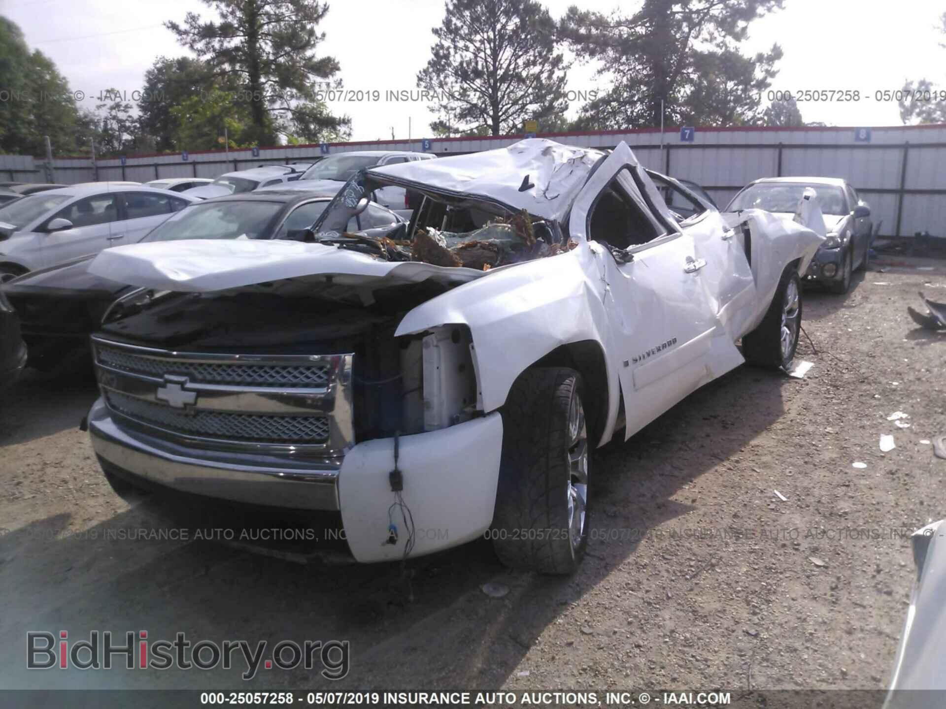 2007 CHEVROLET SILVERADO - VIN: 2GCEC13C971682805 - Фото 2