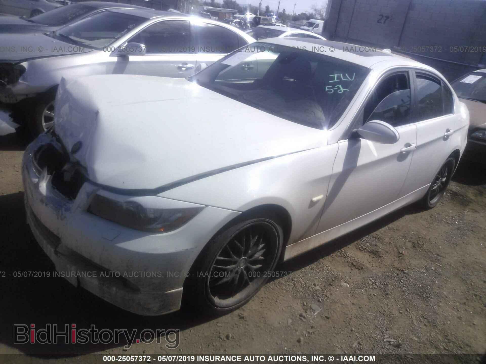 2006 BMW 330 - VIN: WBAVD33566KV65950 - Фото 2