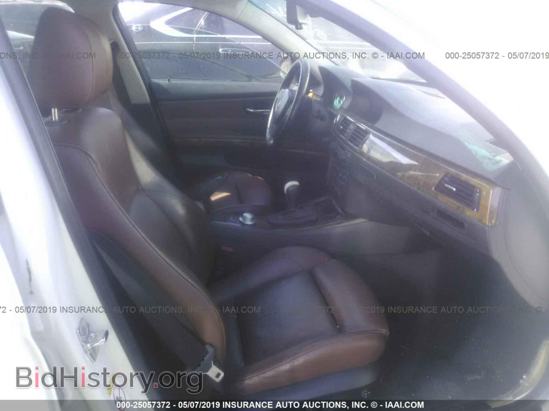 2006 BMW 330 - VIN: WBAVD33566KV65950 - Фото 5