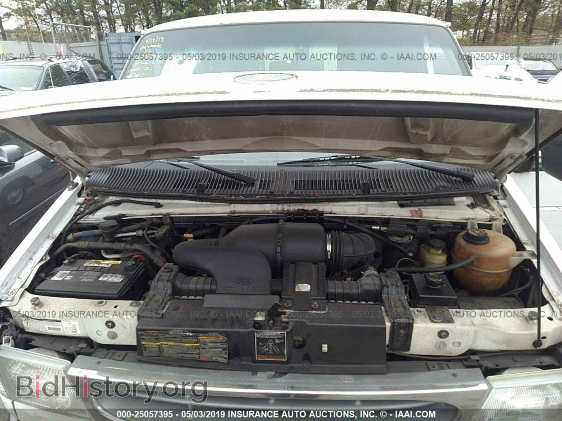 2000 FORD ECONOLINE - VIN: 1FTNE24L3YHA37631 - Photo 10