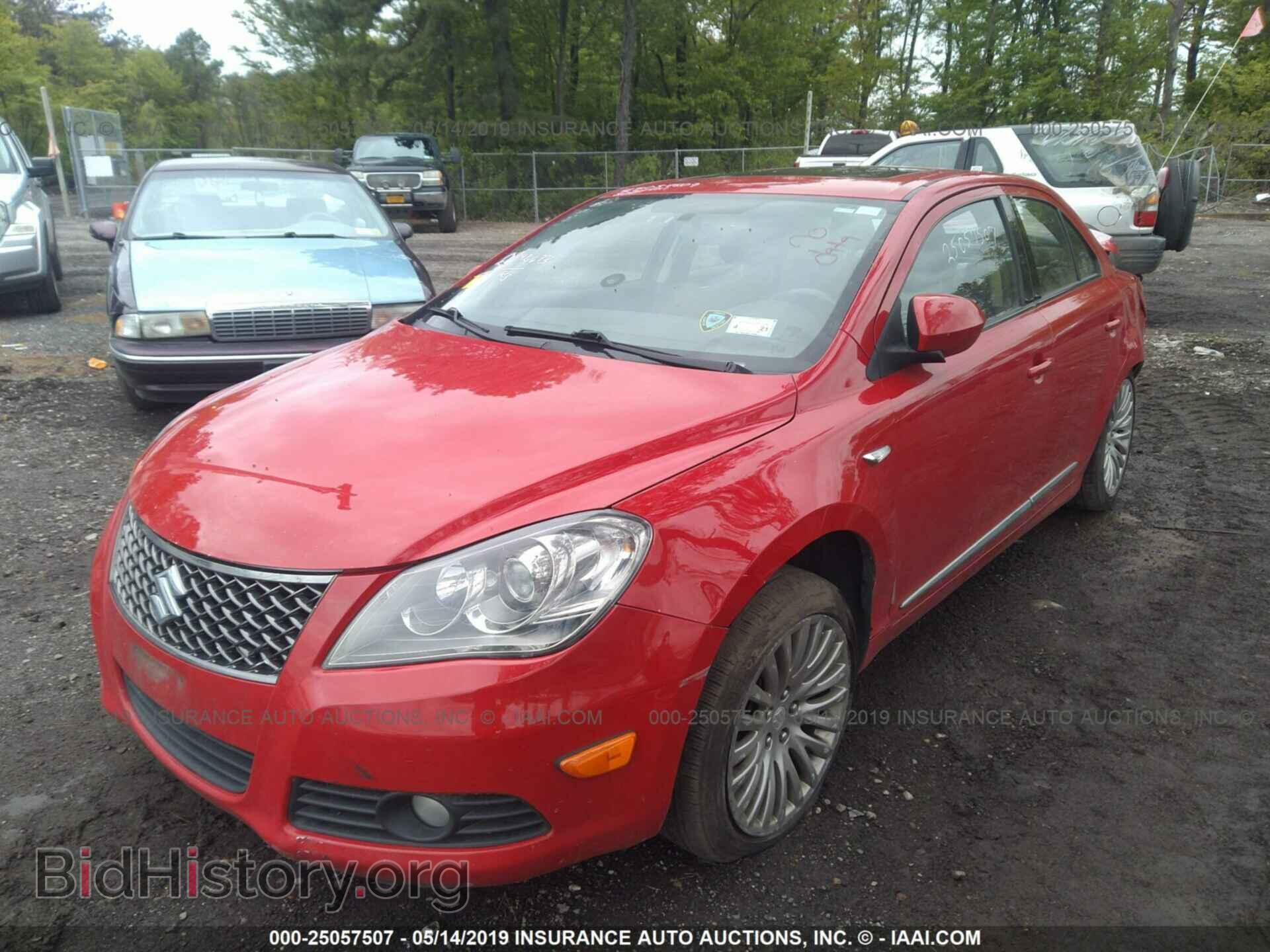 2010 SUZUKI KIZASHI - VIN: JS2RF9A56A6100046 - Photo 2