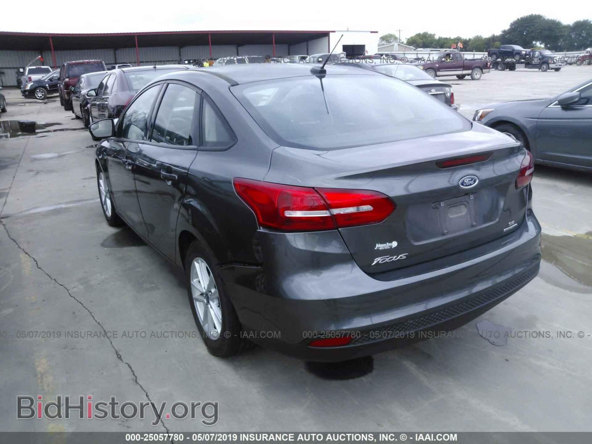 2016 FORD FOCUS - VIN: 1FADP3F21GL404818 - Фото 3