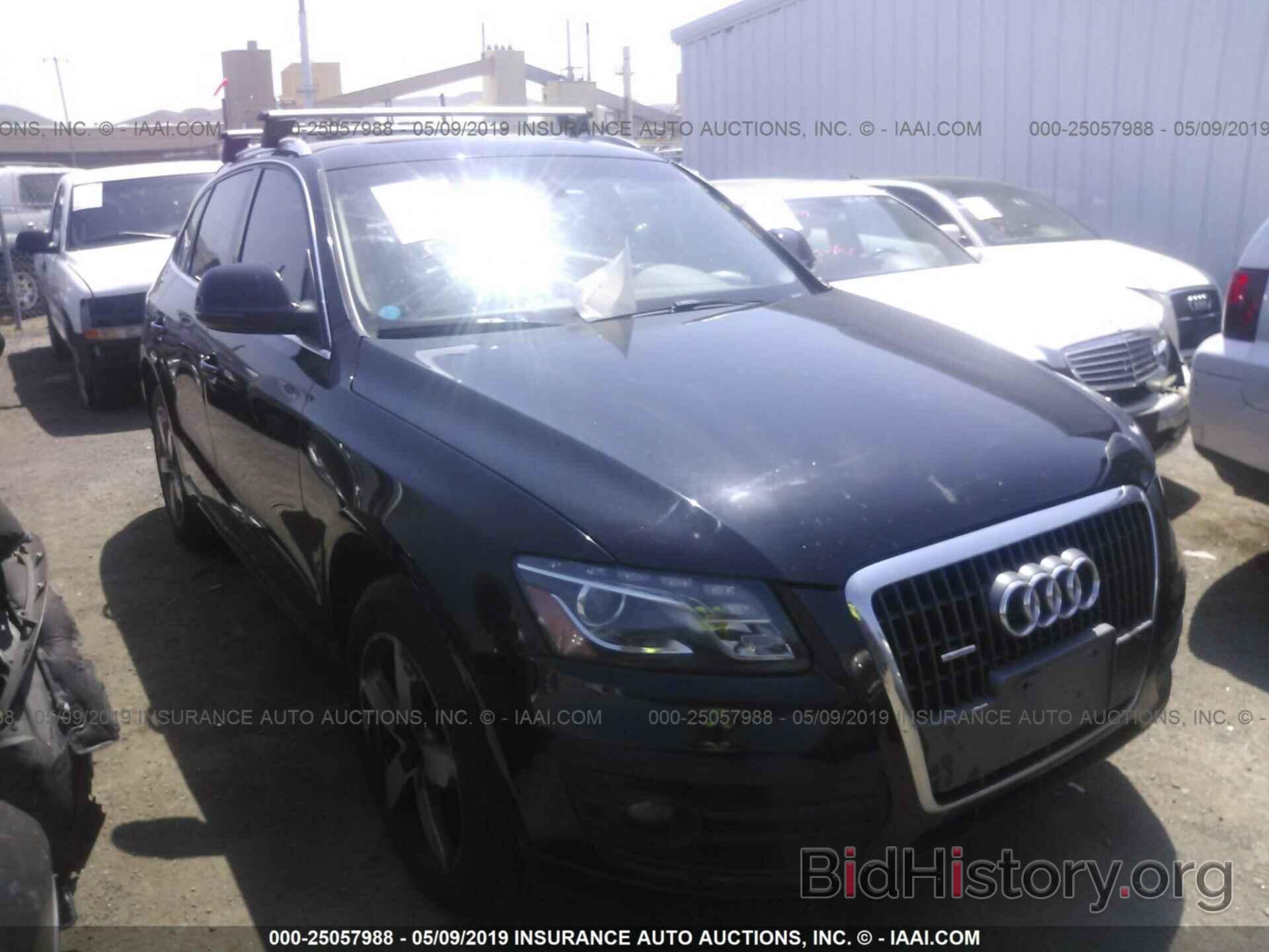 Фотография WA1LFAFPXBA085345 - AUDI Q5 2011