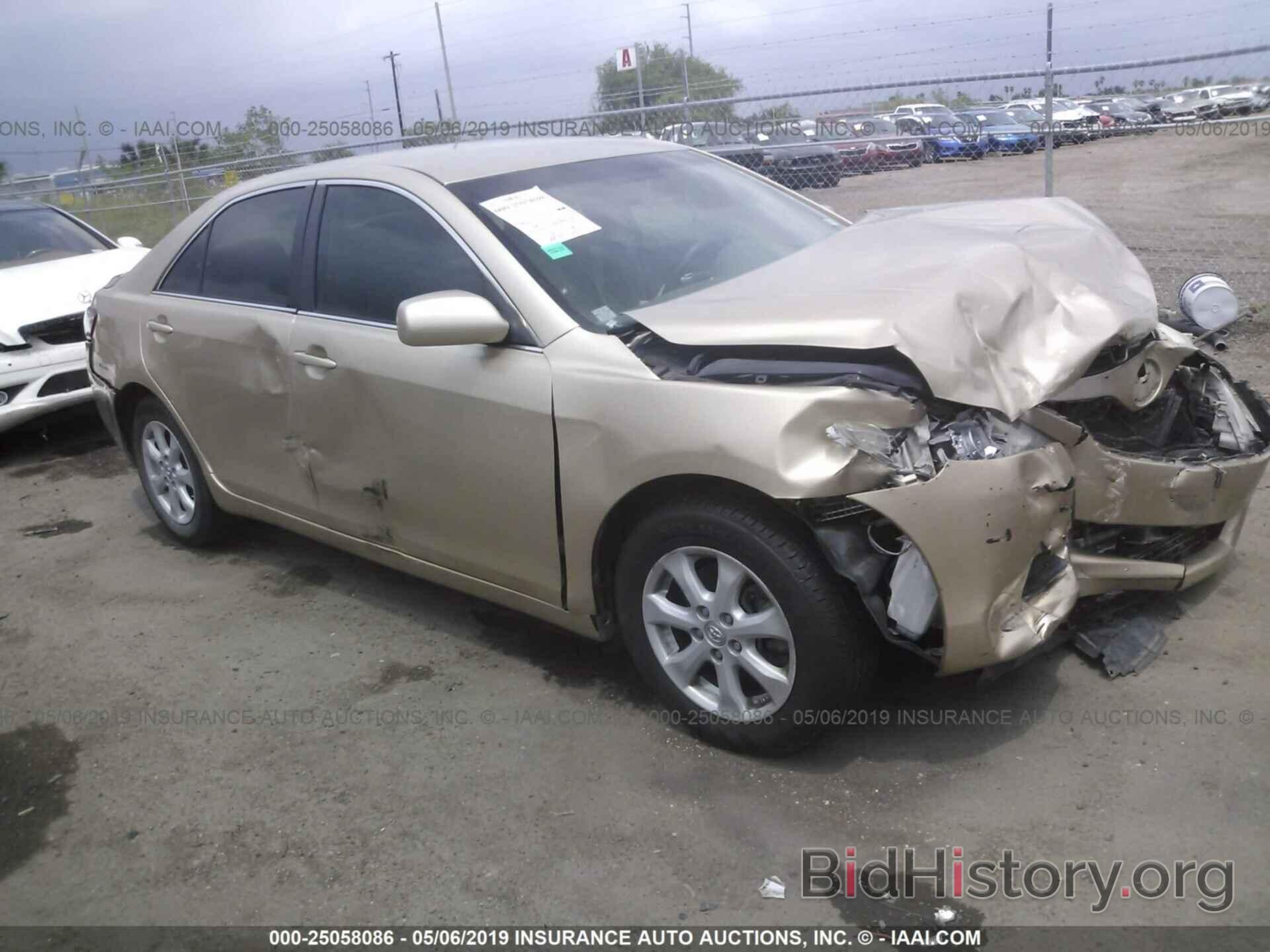 Photo 4T1BF3EK5BU773766 - TOYOTA CAMRY 2011