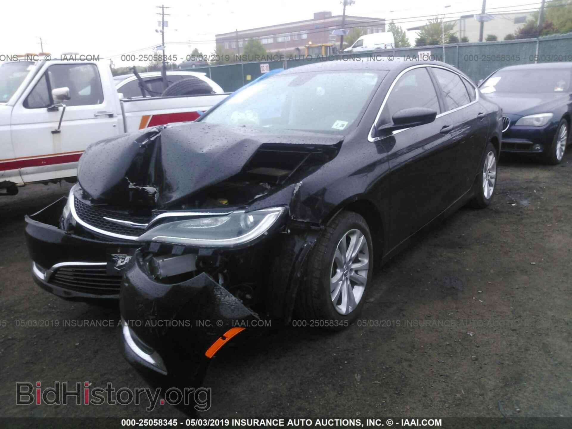 2015 CHRYSLER 200 - VIN: 1C3CCCAB5FN562823 - Фото 2